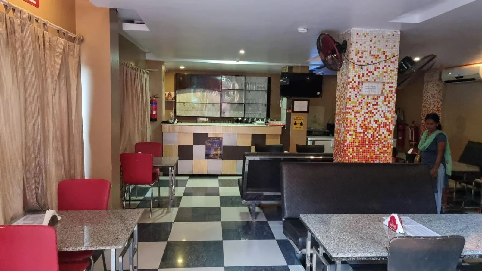 Lounge or bar in Hotel Shreesh