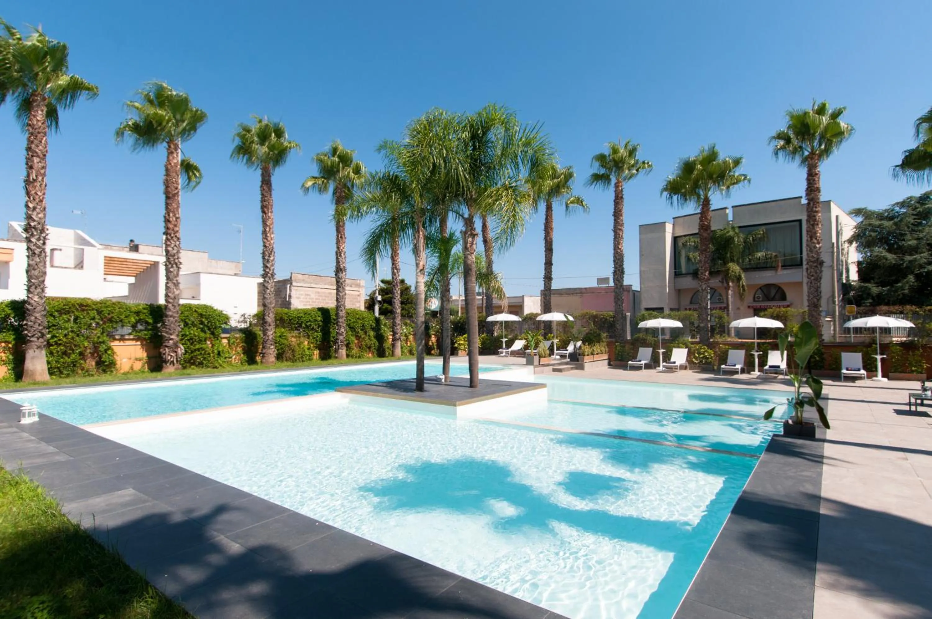 Garden in Sanlu Hotel