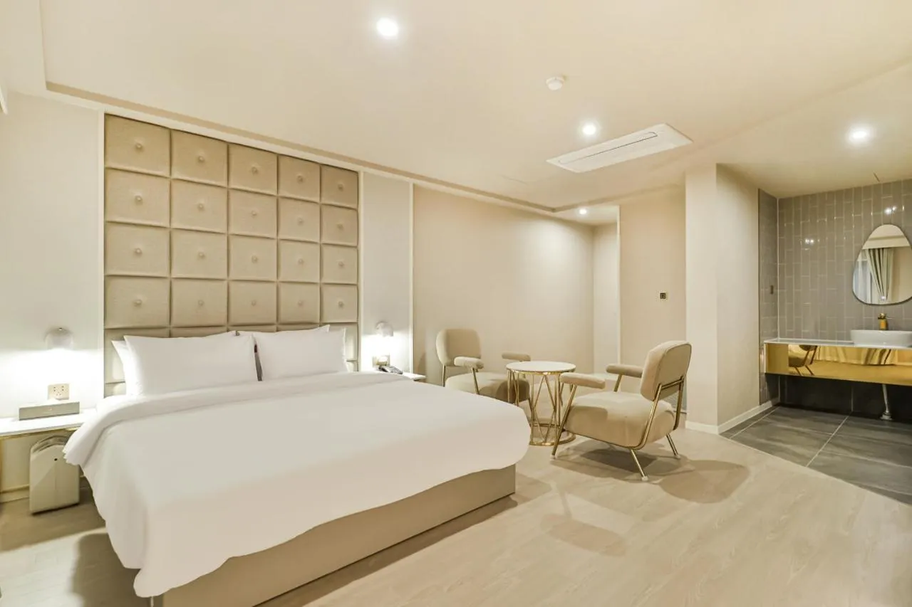 Bed in Grandis Hotel