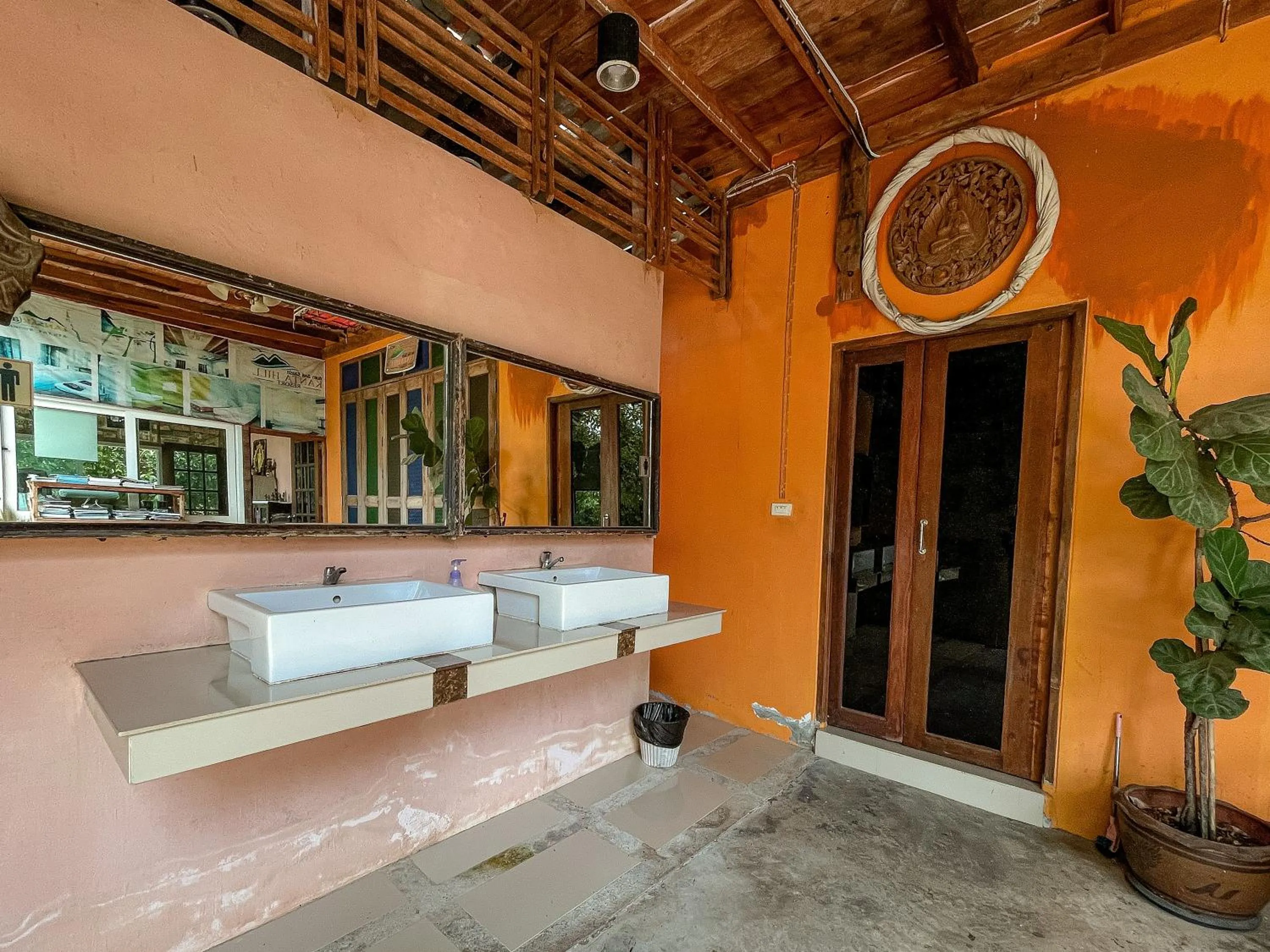 Area and facilities in Kanta Hill Resort