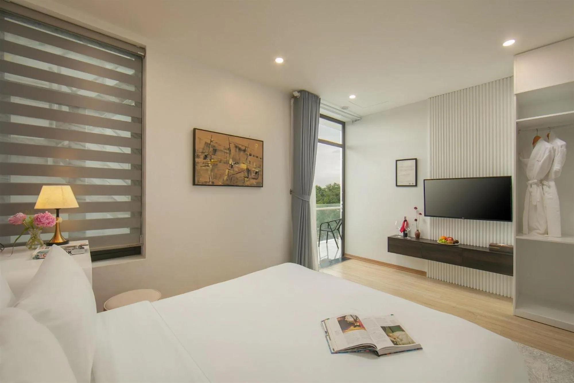 Bed in Amira Hotel Bắc Ninh