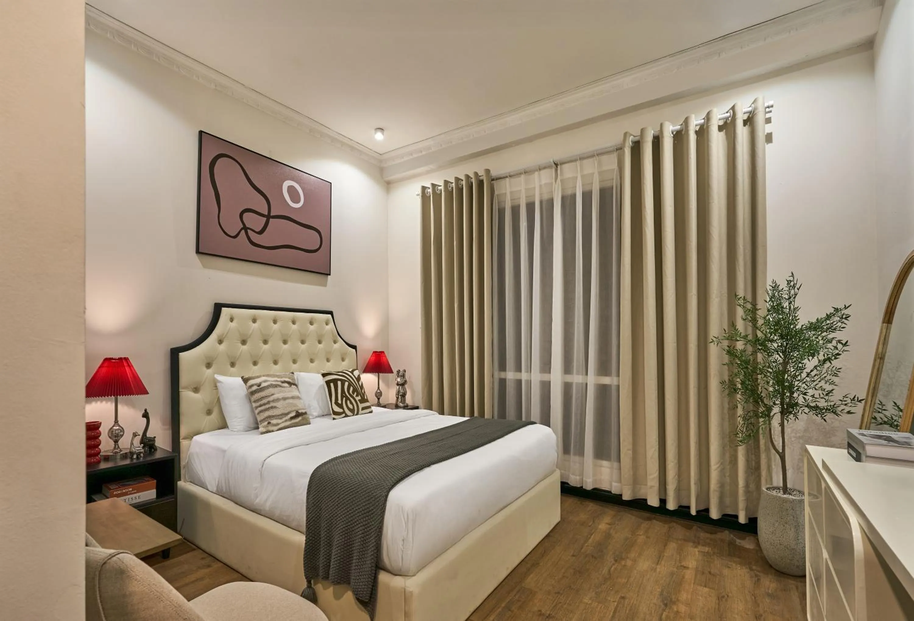 Bed in The Passion Lux Airport Hotel Apartment - Free Airport