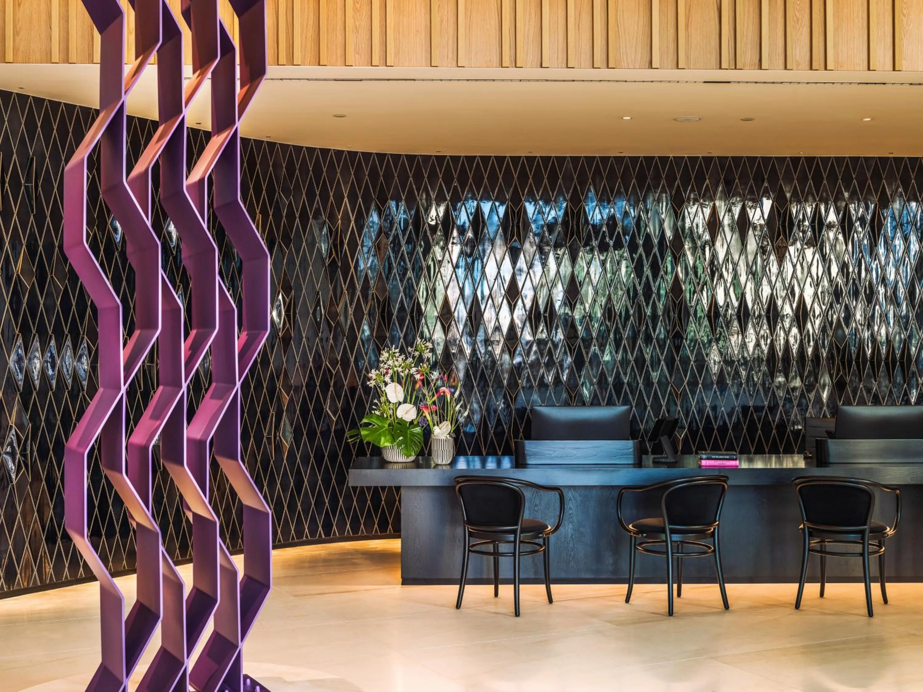 Lobby or reception in ME Lisbon by Meliá