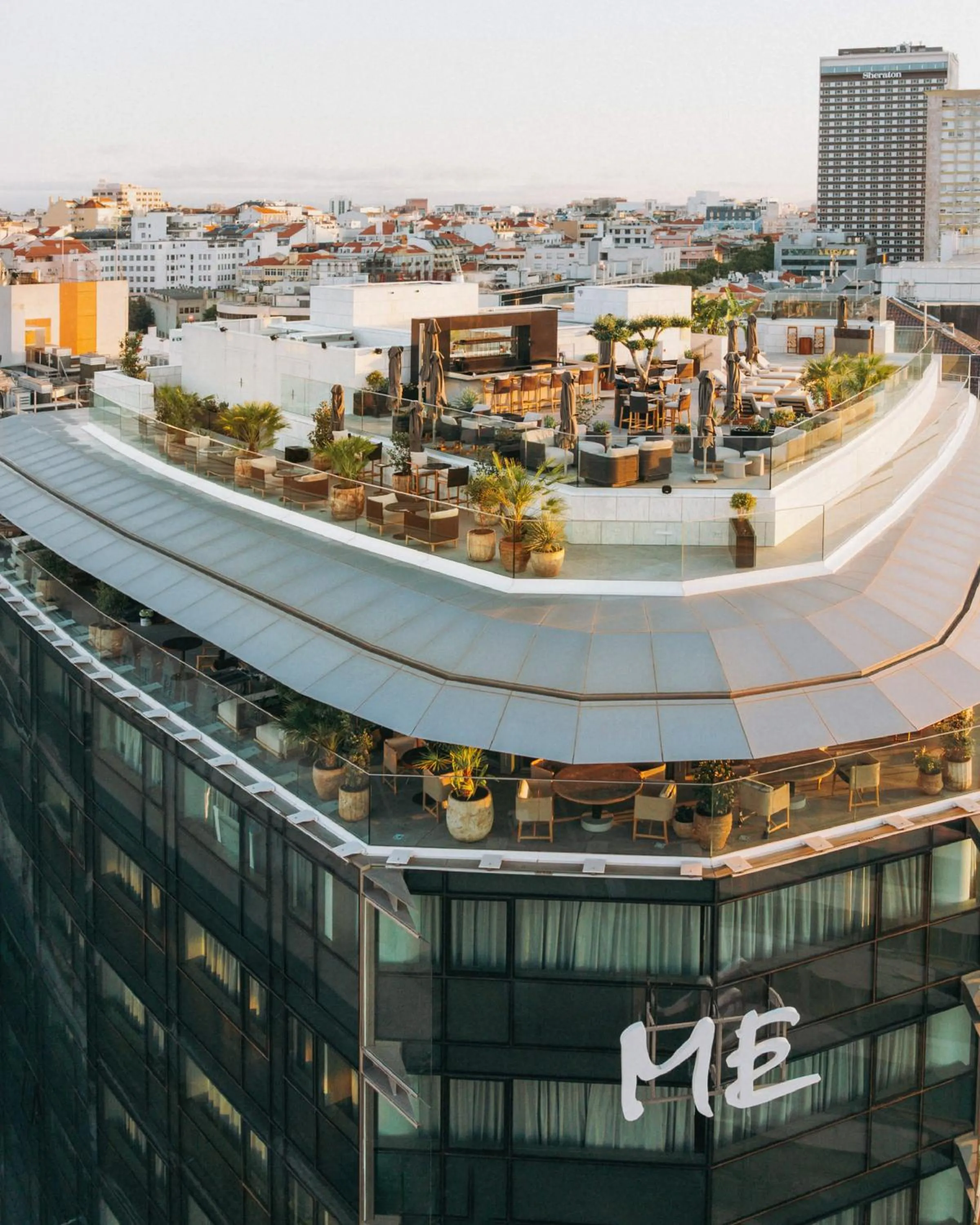 Balcony/Terrace in ME Lisbon by Meliá