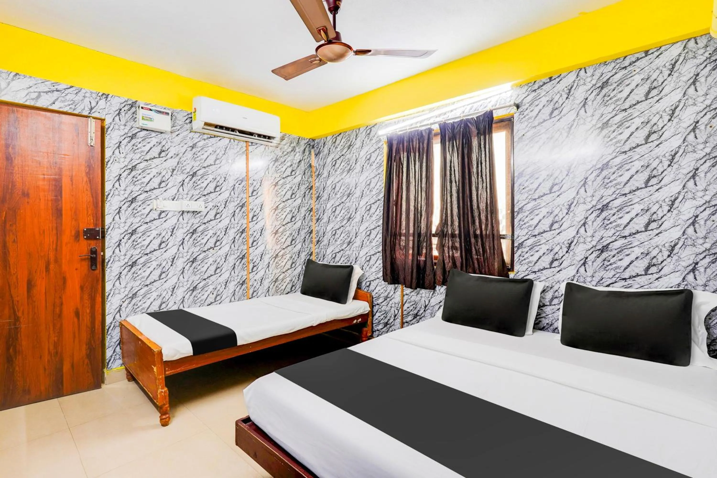 Bedroom, Bed in Super Hotel O Heritage Town Formerly Vasavi