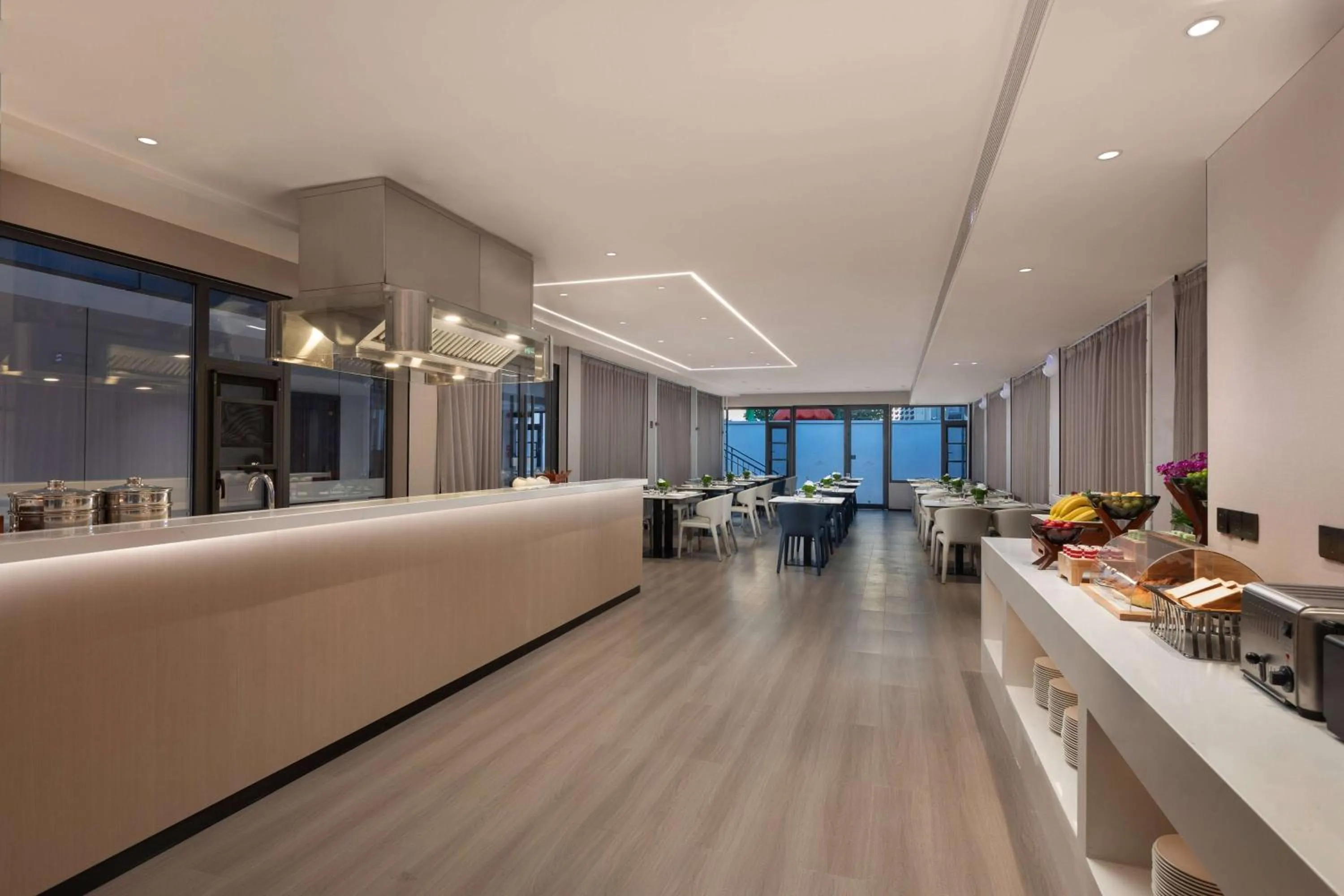 Restaurant/places to eat in Microtel by Wyndham Xian Beilin