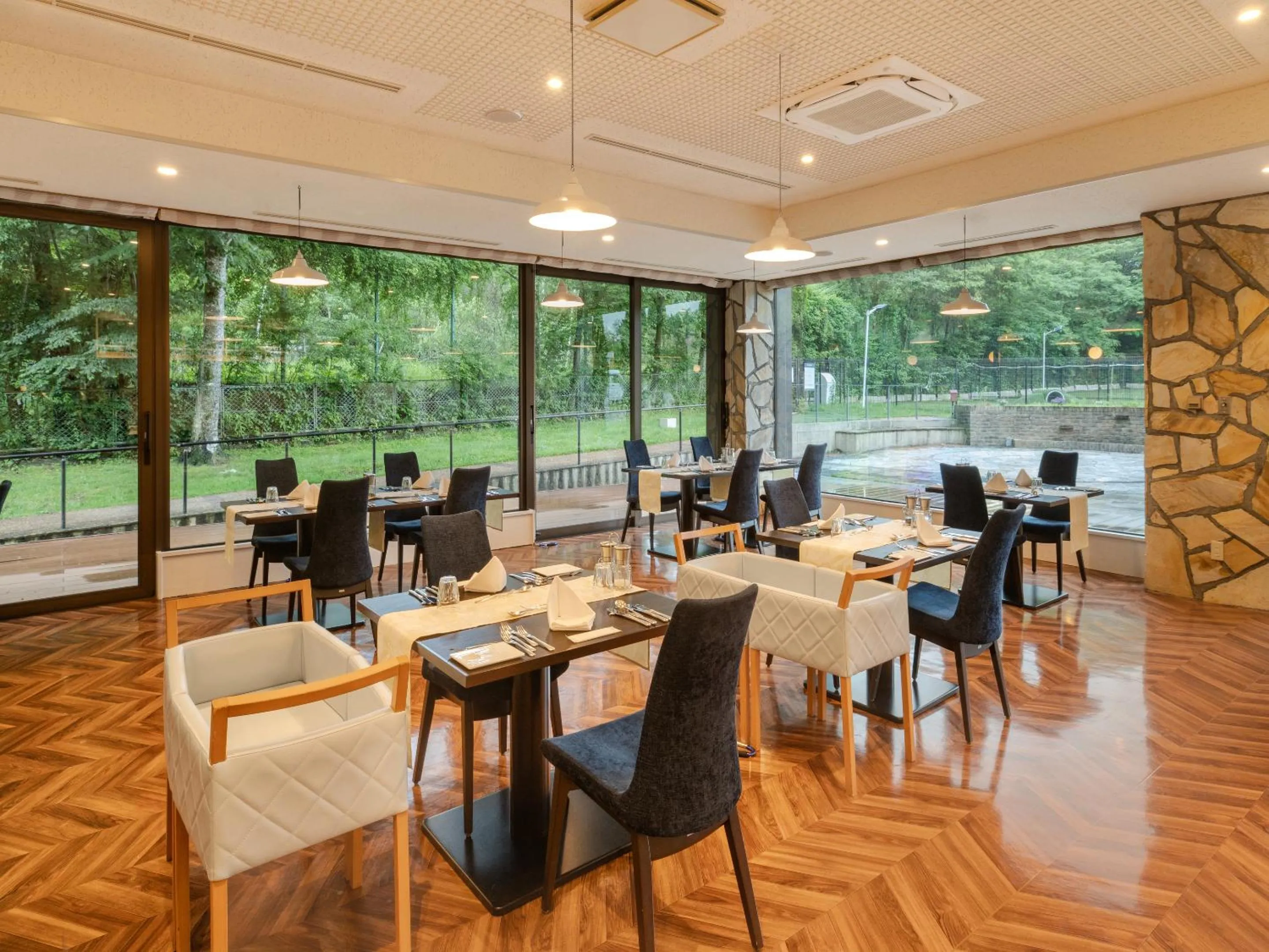 Restaurant/places to eat in Wan's Resort Yamanakako