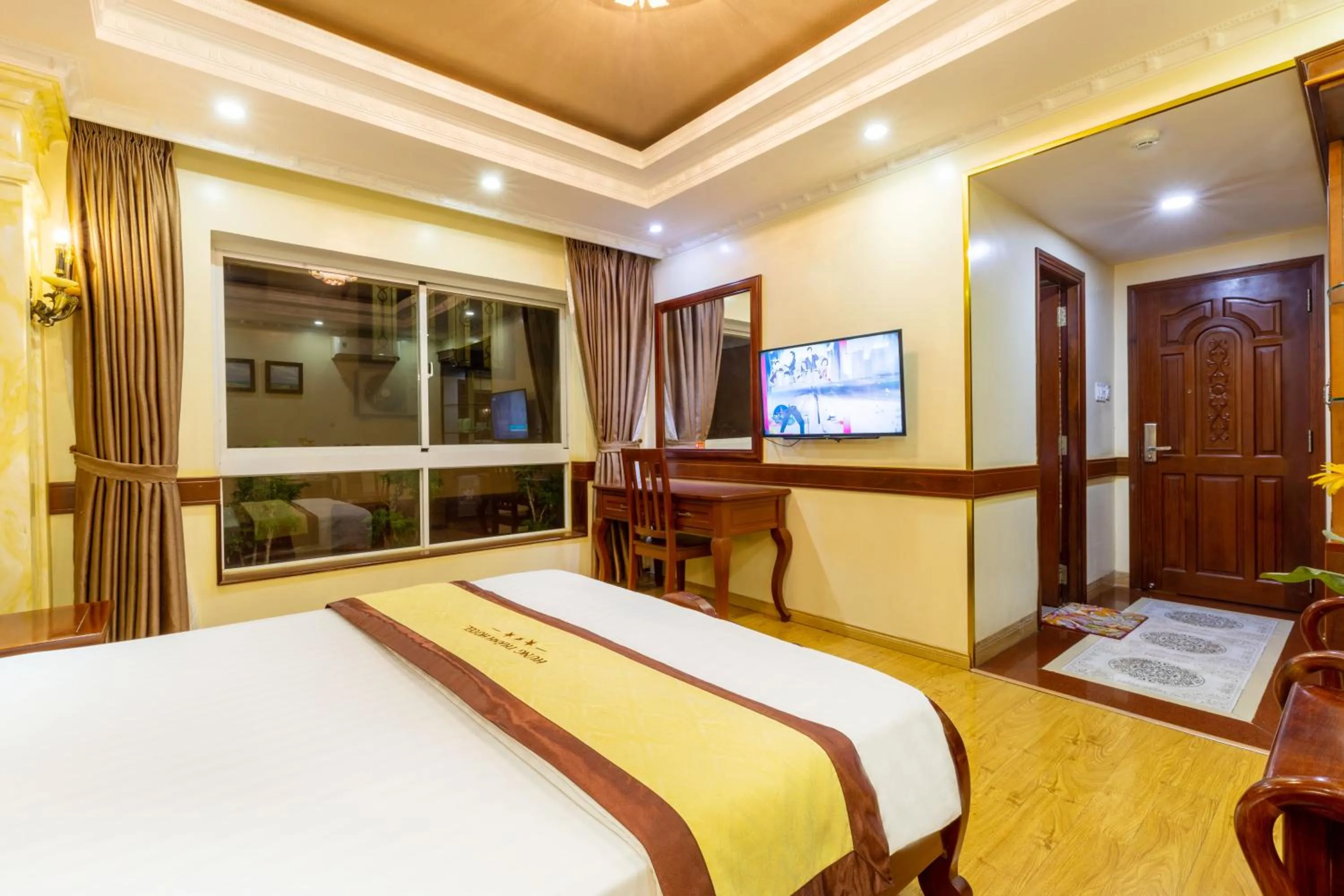 Bed in Hung Thanh Airport Hotel - Gần Siêu Thị Vincom