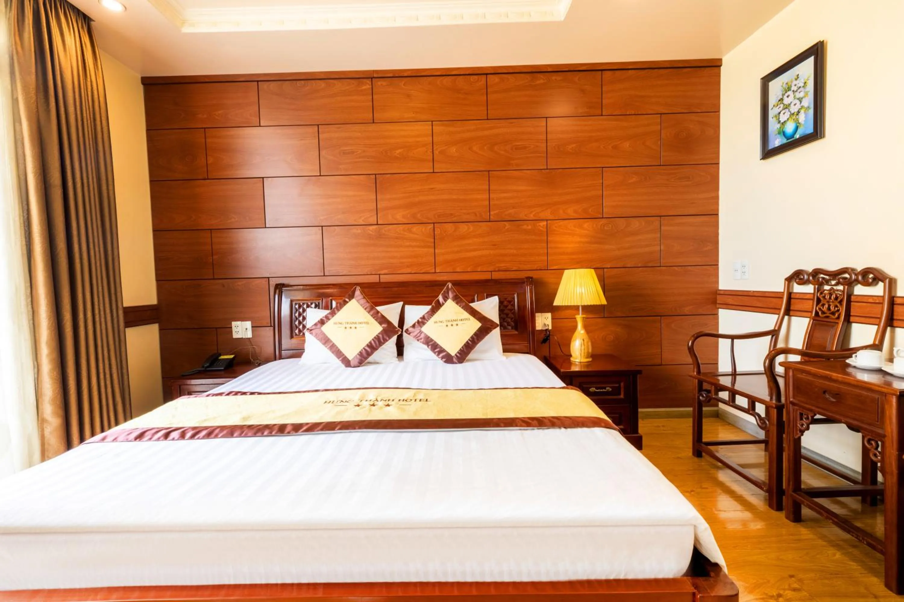Bed in Hung Thanh Airport Hotel - Gần Siêu Thị Vincom