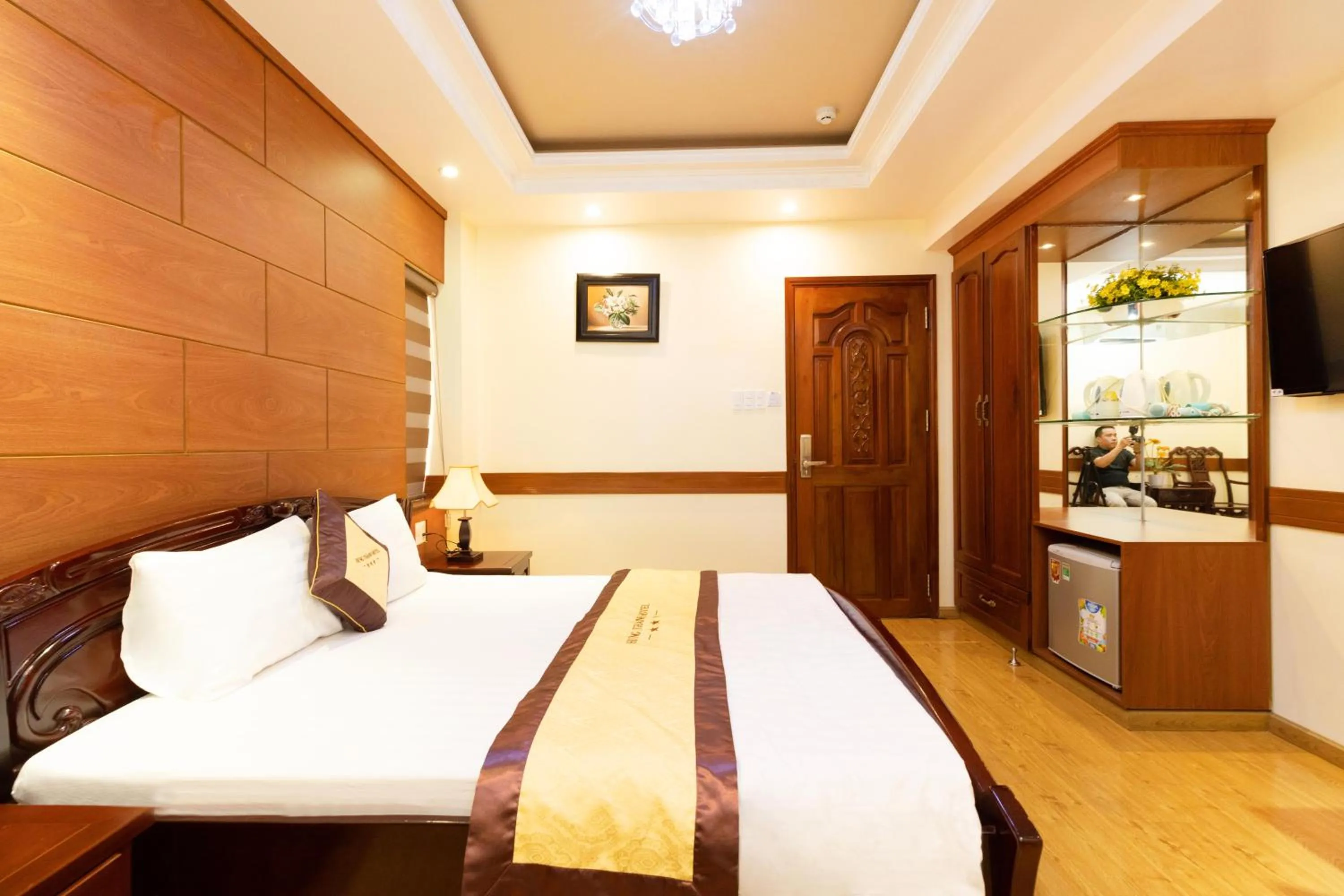 Bed in Hung Thanh Airport Hotel - Gần Siêu Thị Vincom