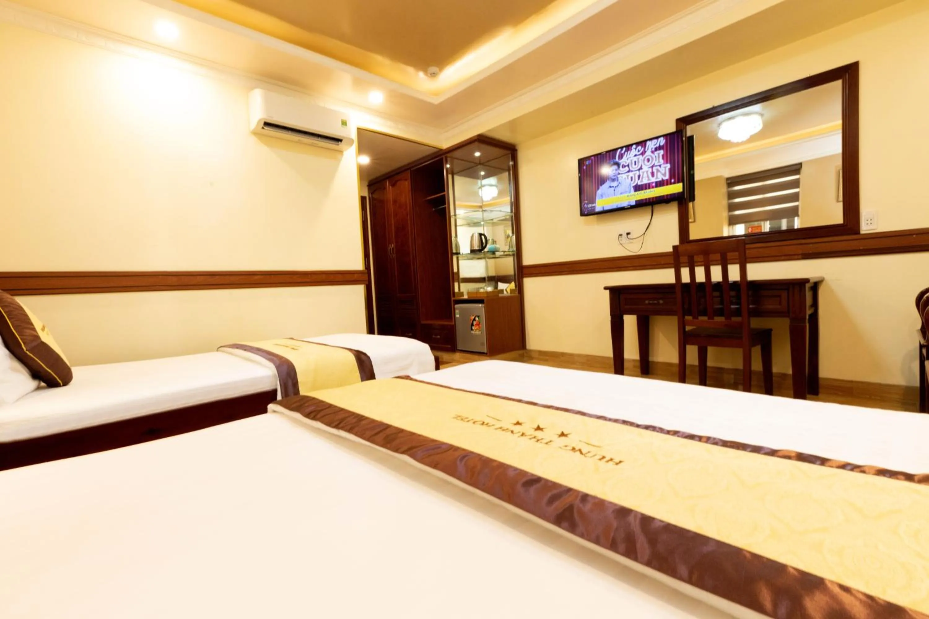 Bed in Hung Thanh Airport Hotel - Gần Siêu Thị Vincom