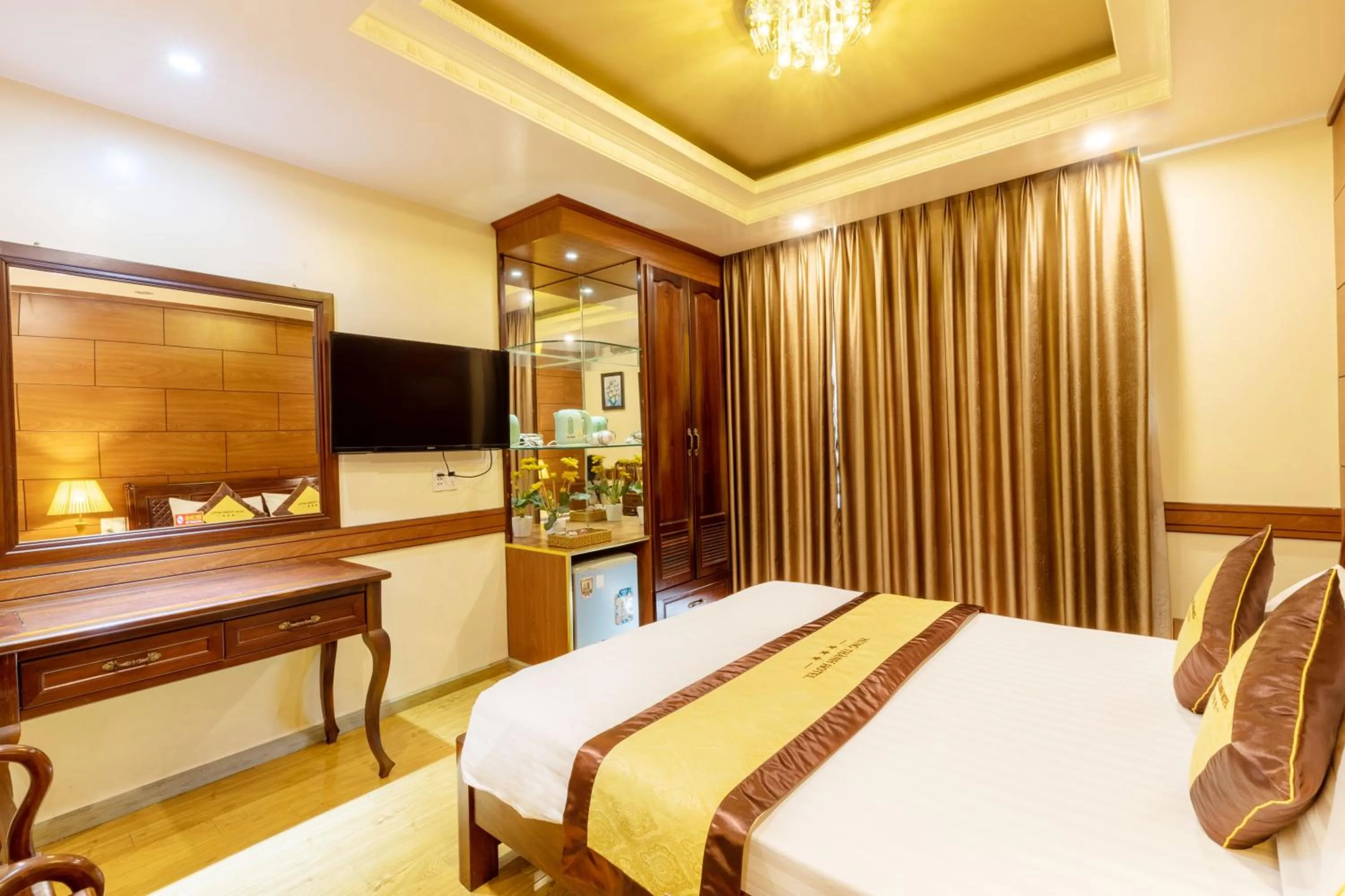 Bed in Hung Thanh Airport Hotel - Gần Siêu Thị Vincom