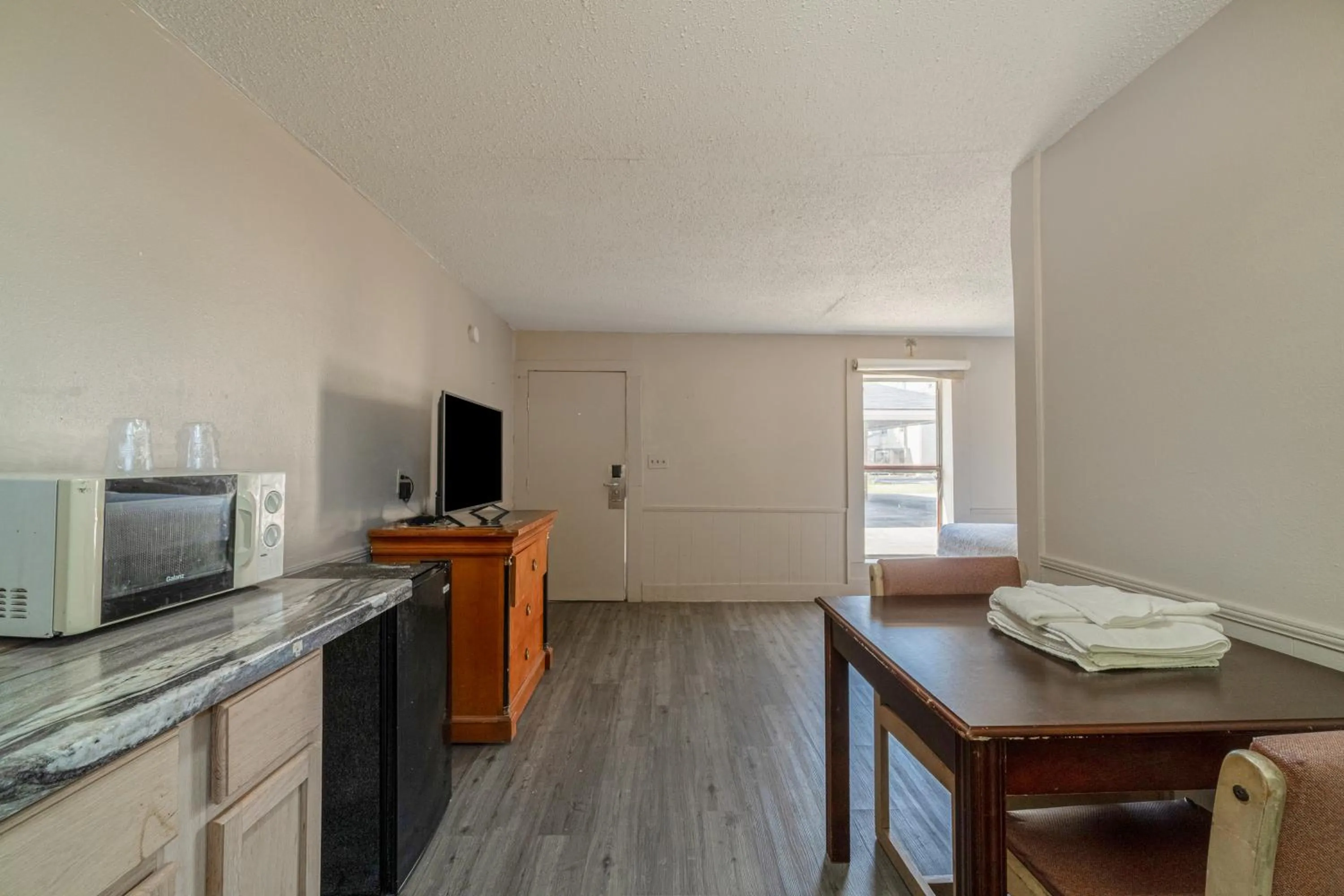 Area and facilities in Cypress Inn Motel By OYO West Monroe I-20