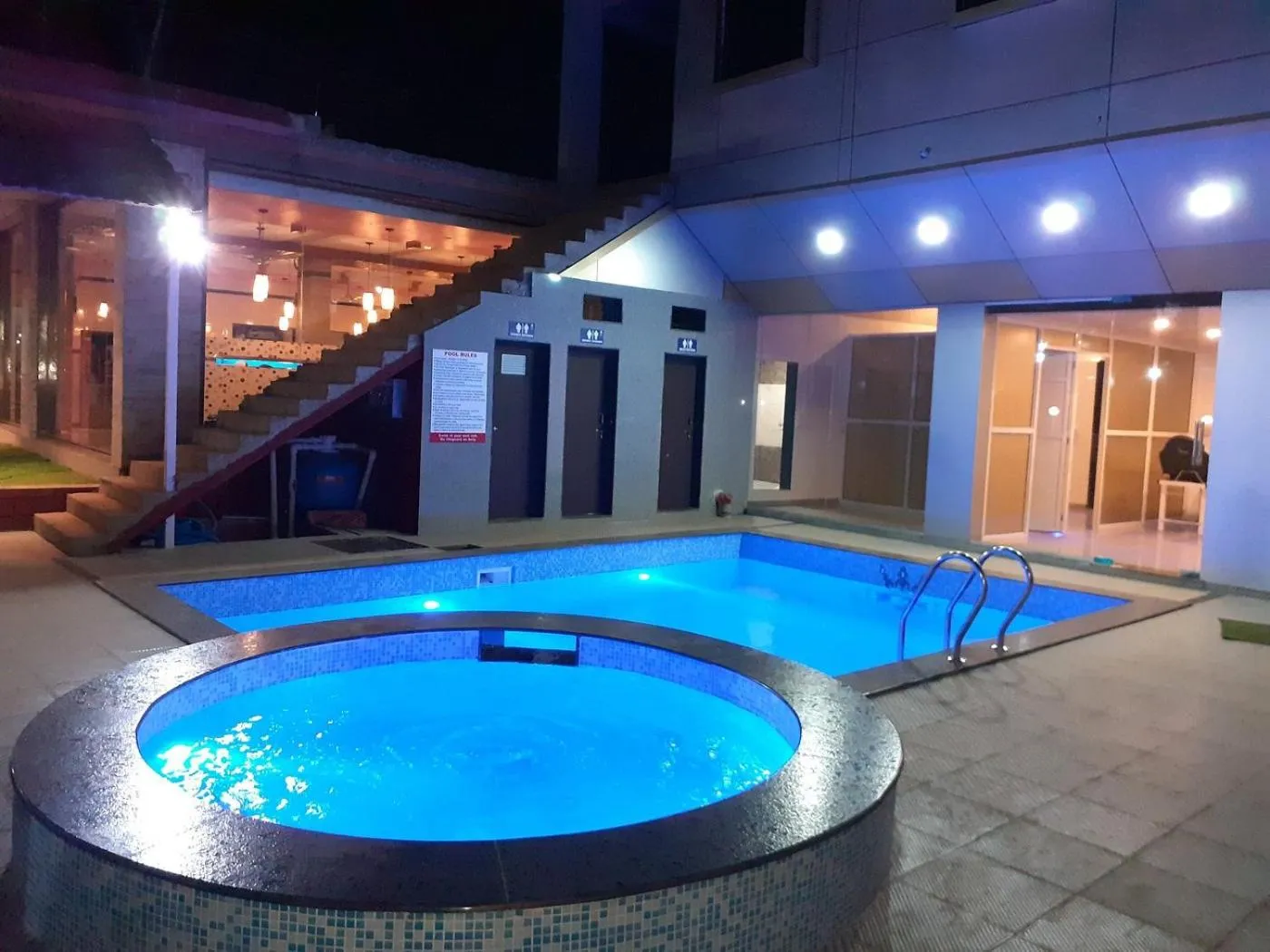 Swimming pool in JK Hotels & Spa, Mahabaleshwar