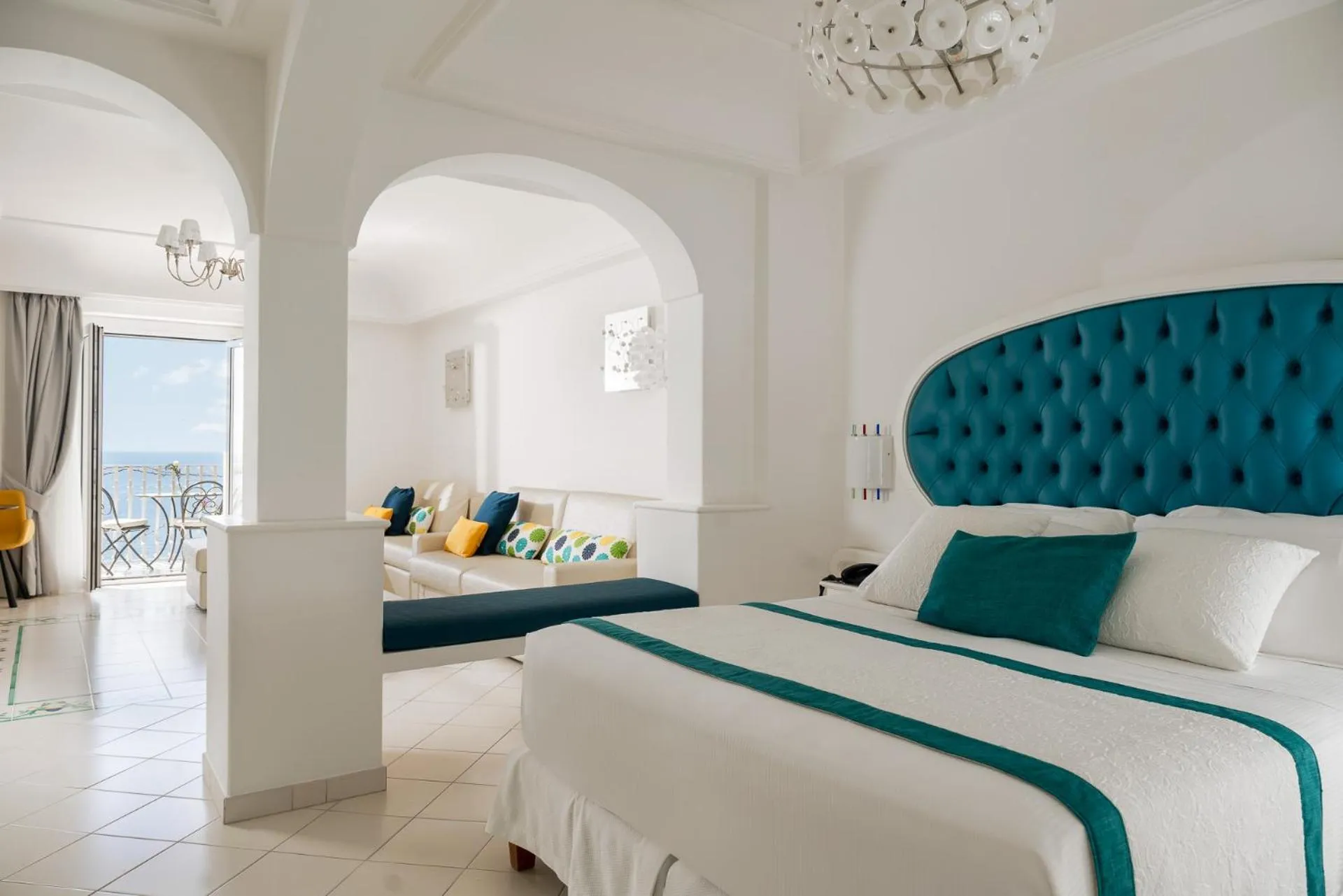 Photo of the whole room, Bed in Hotel Eden Roc