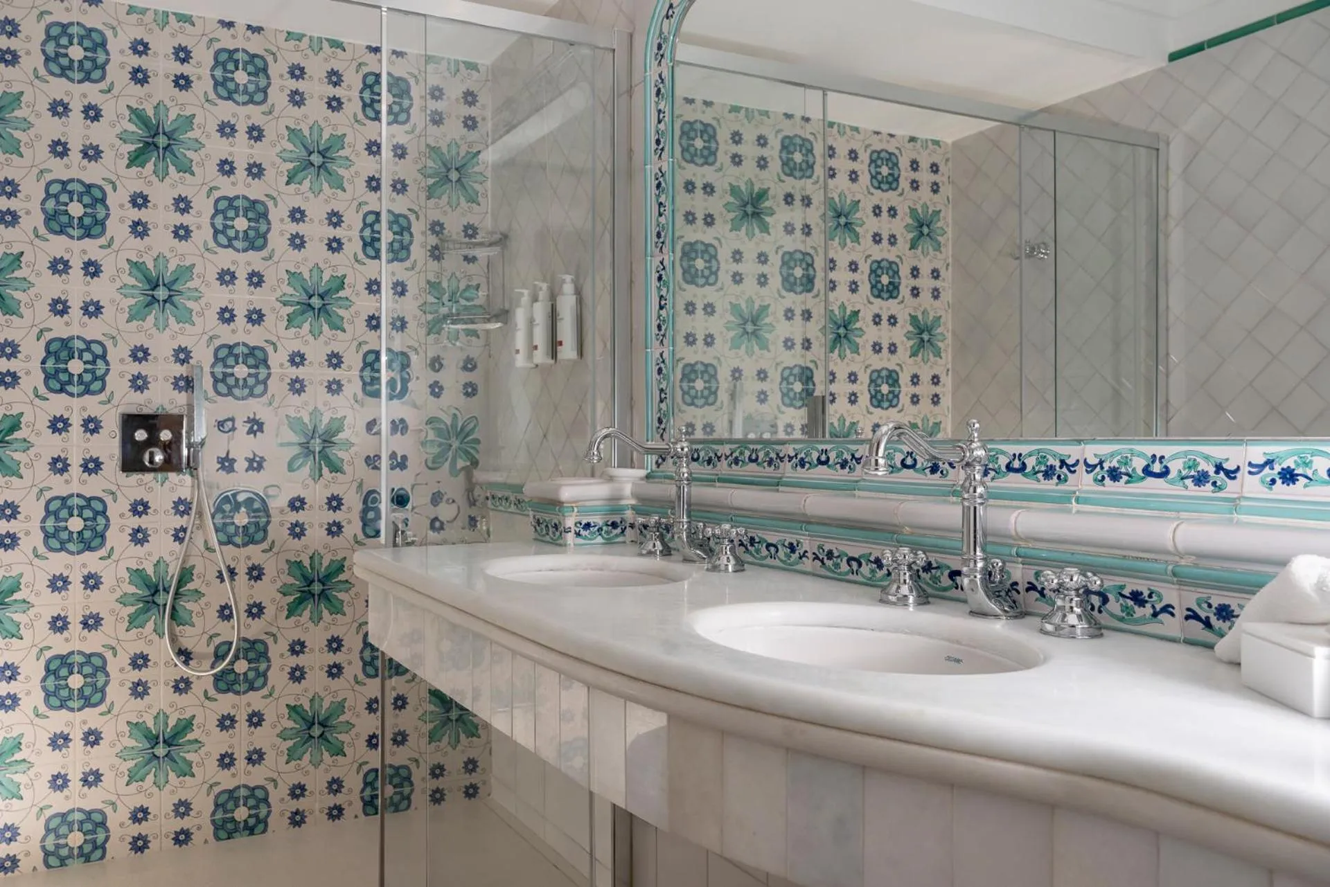 Bathroom in Hotel Eden Roc