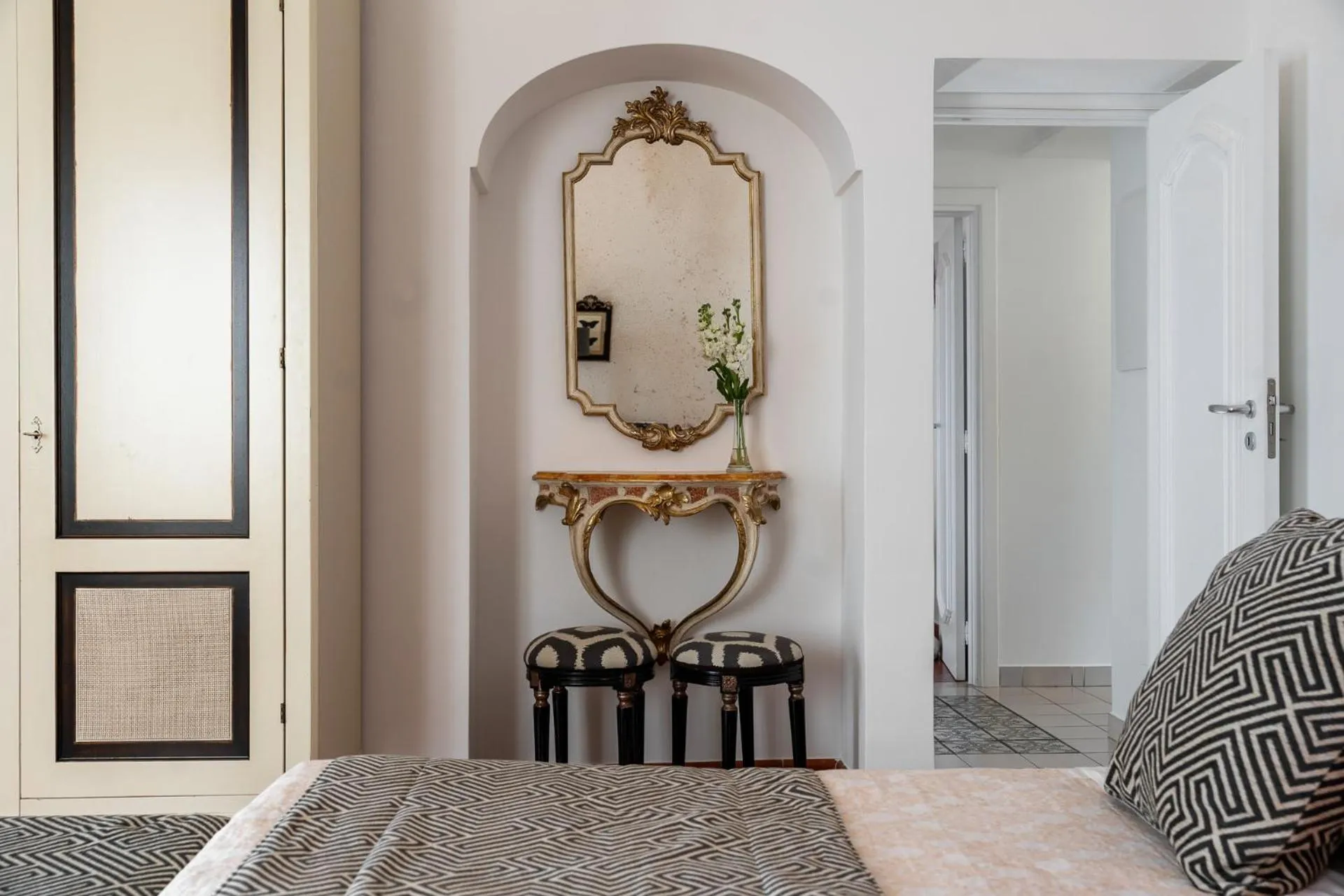 Bedroom, Bed in Hotel Eden Roc