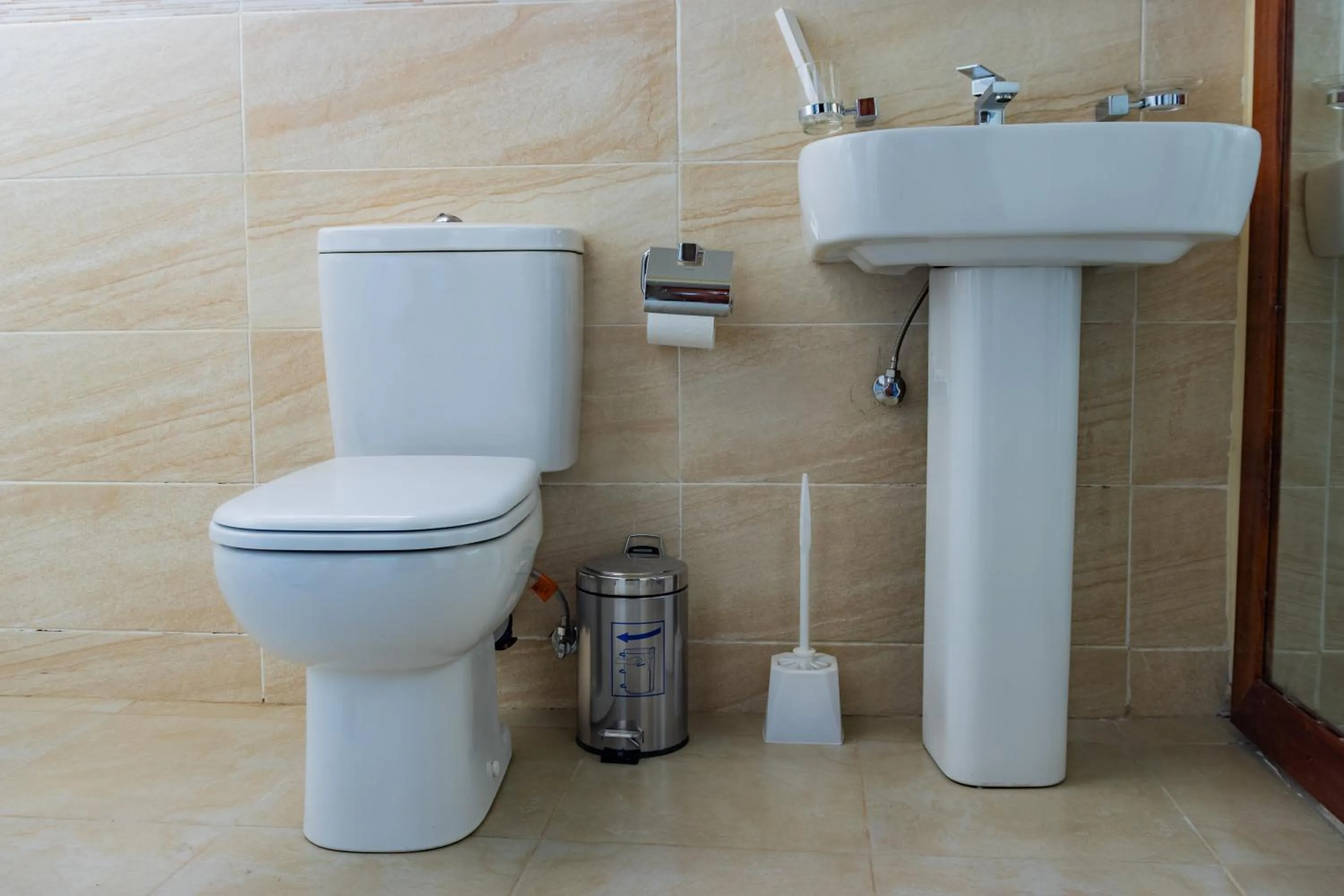 Toilet in Karen Plains Hotel Nairobi