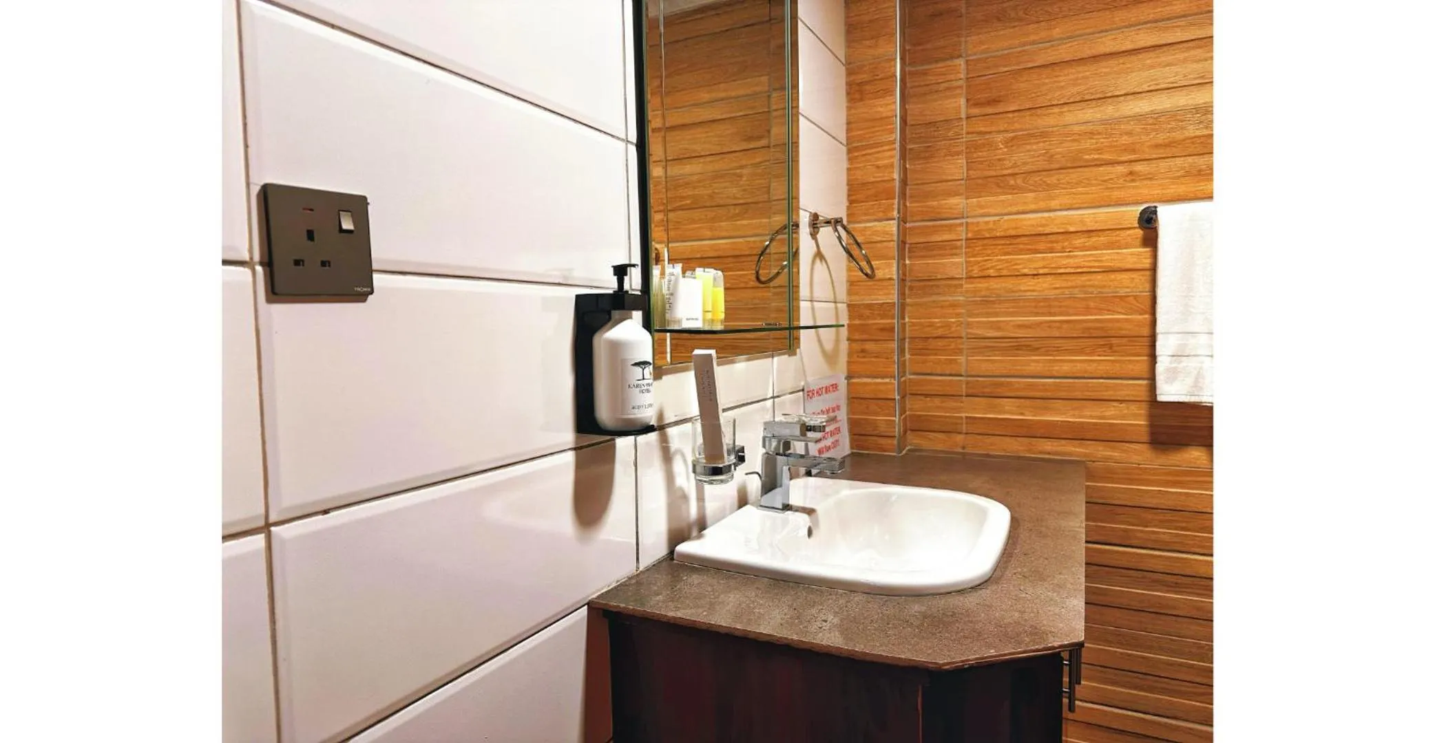 Bathroom in Karen Plains Hotel Nairobi