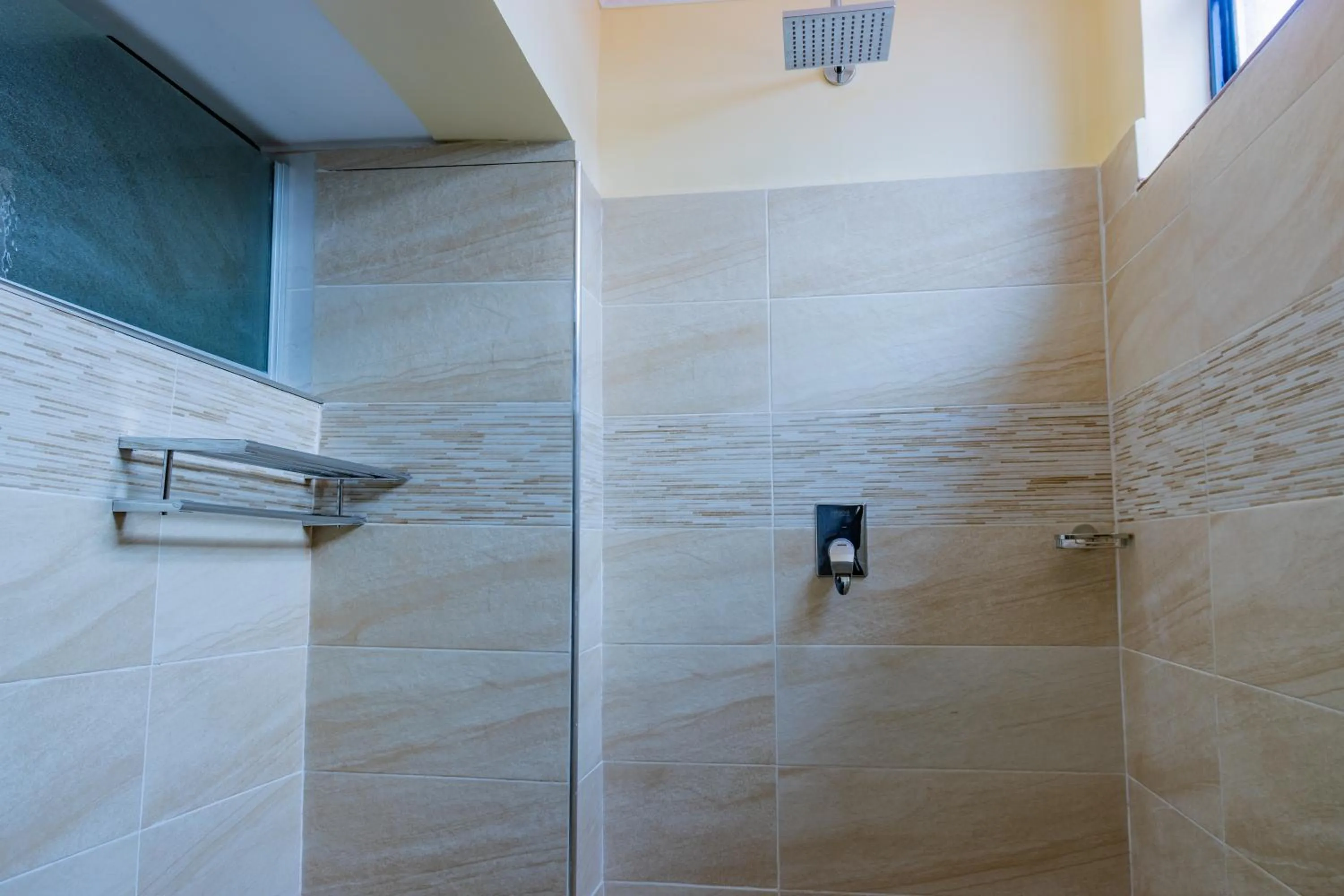 Shower in Karen Plains Hotel Nairobi