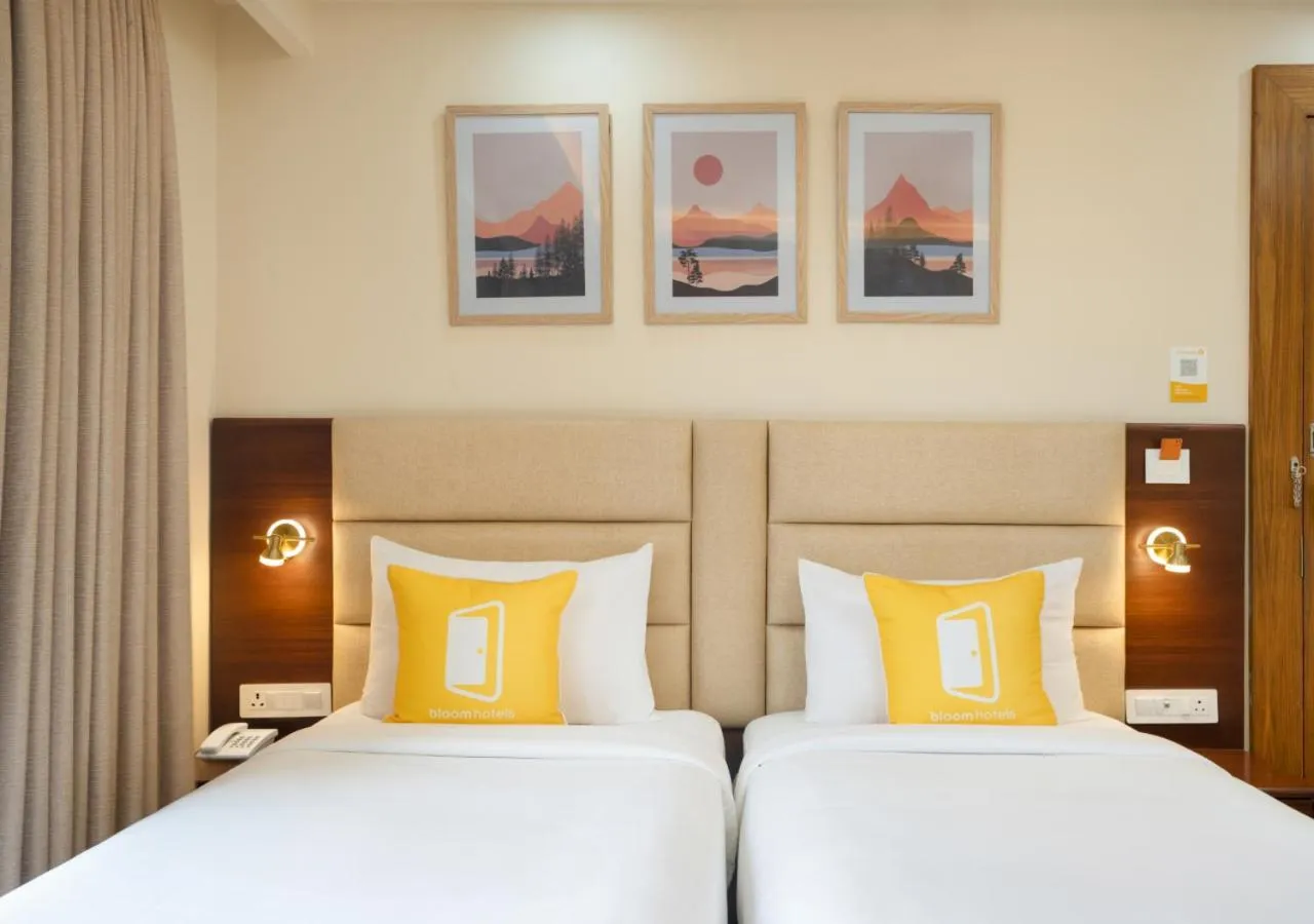 Photo of the whole room, Bed in Bloom Boutique l Sector 45 Gurugram