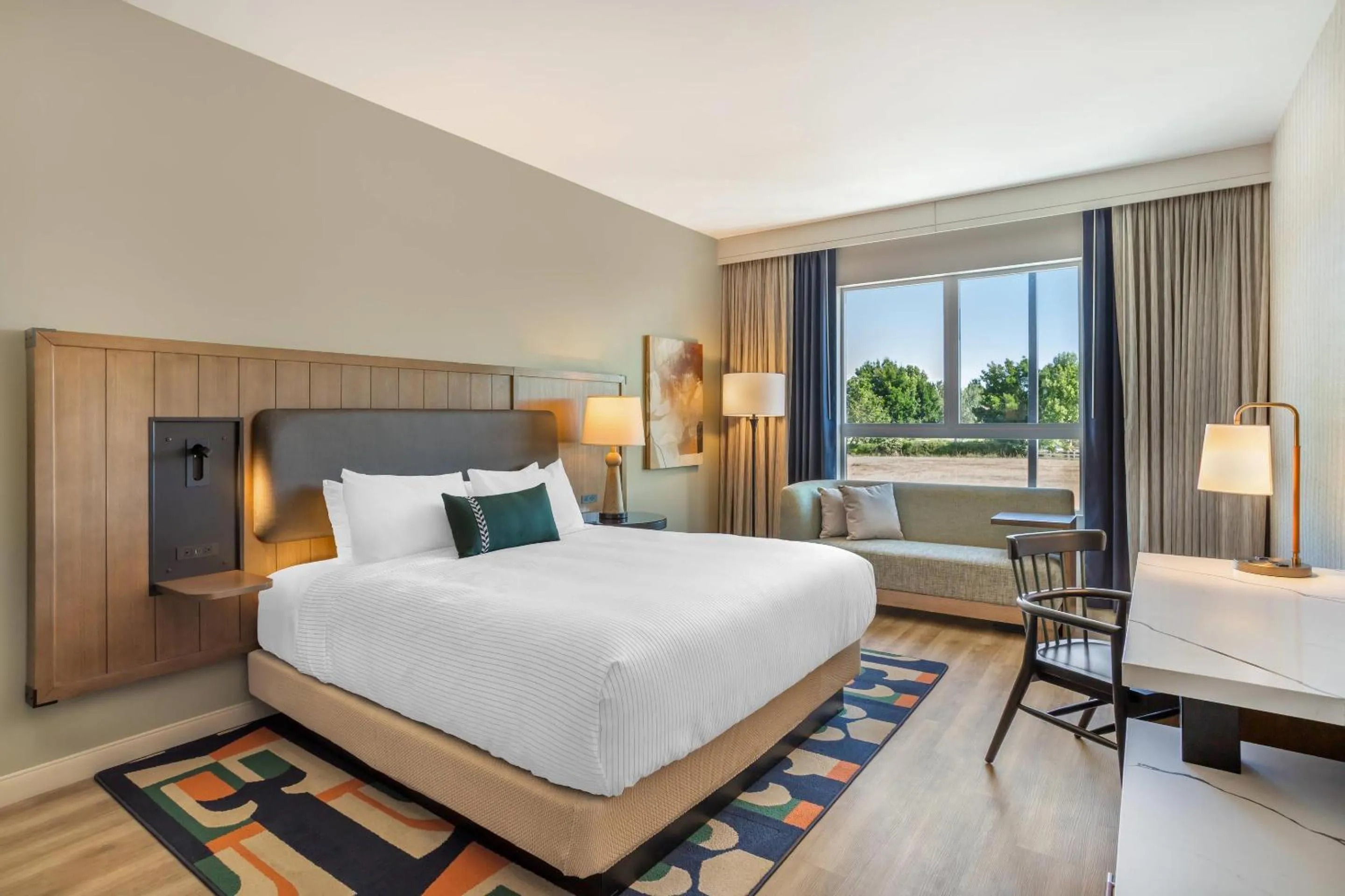 Bedroom, Bed in Cambria Hotel Templeton - Paso Robles