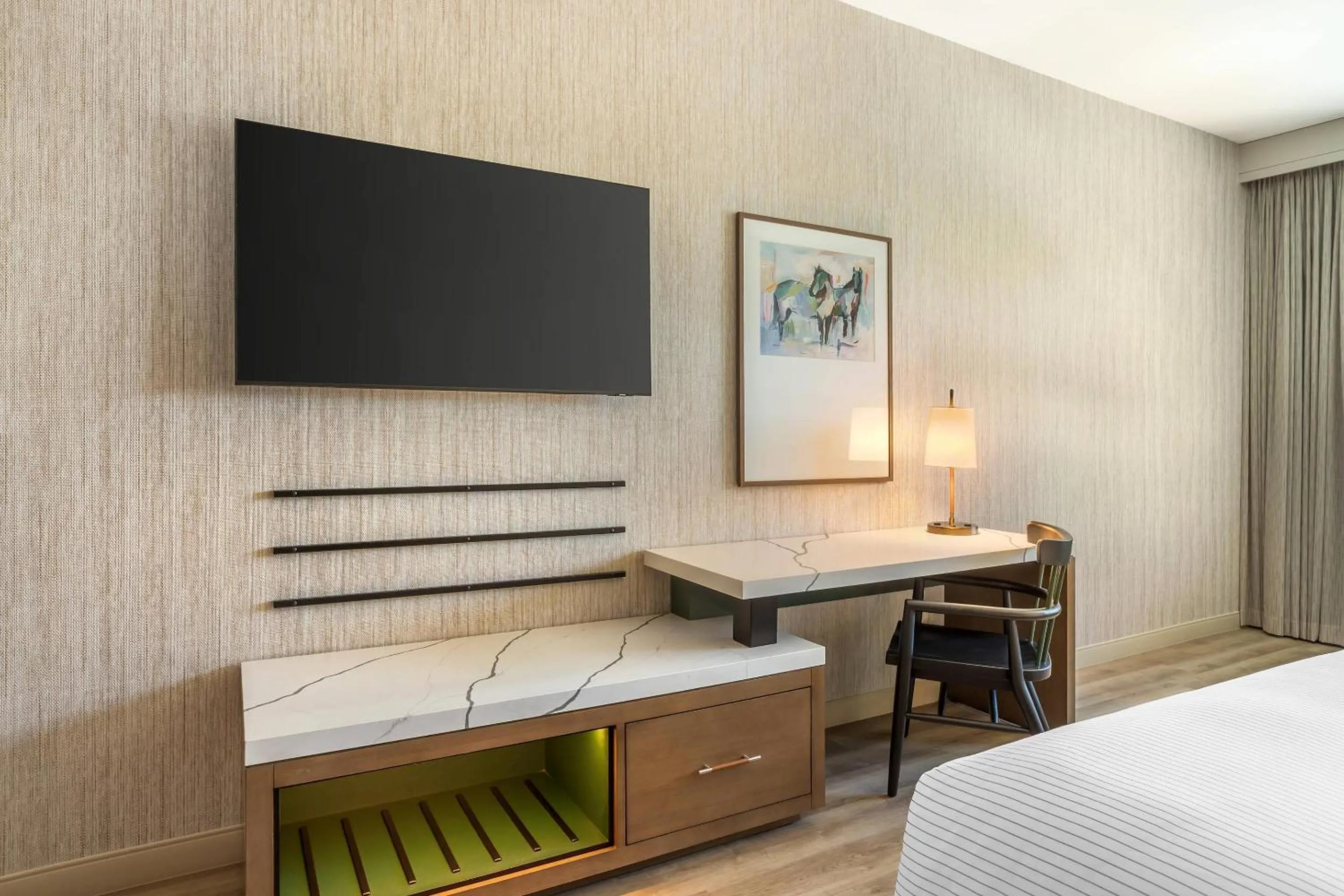 Bedroom, Bed in Cambria Hotel Templeton - Paso Robles