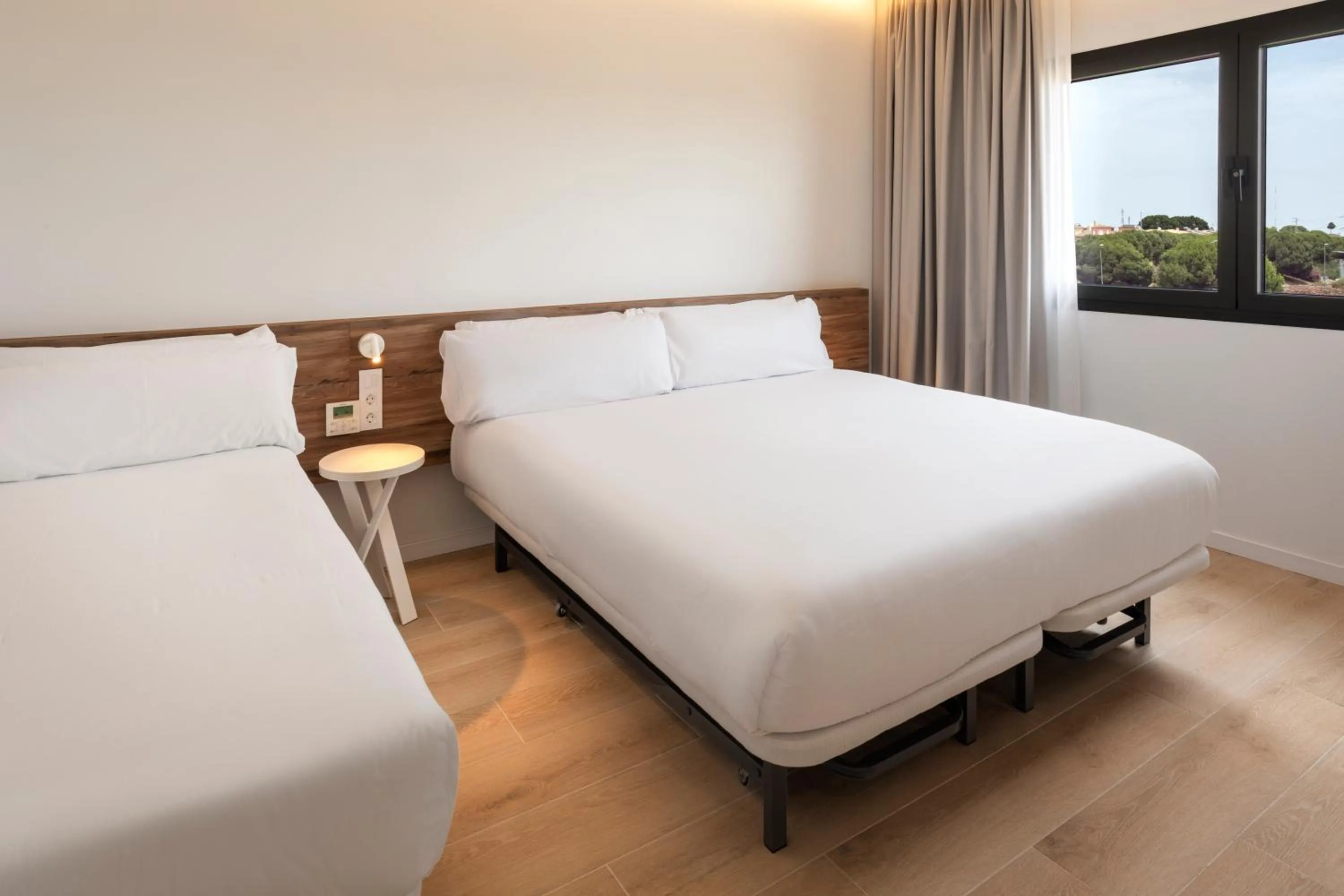 Bed in B&B HOTEL Sevilla Bormujos