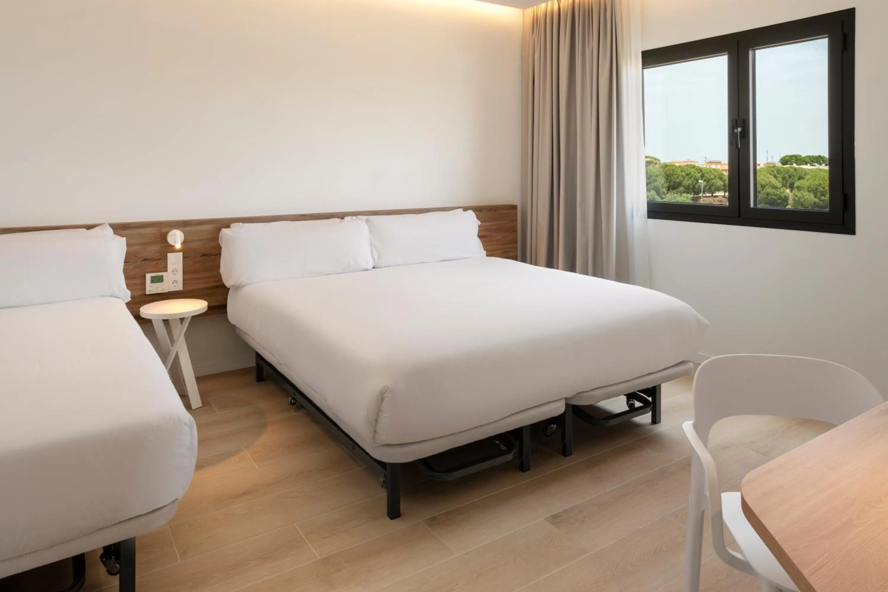 Bed in B&B HOTEL Sevilla Bormujos