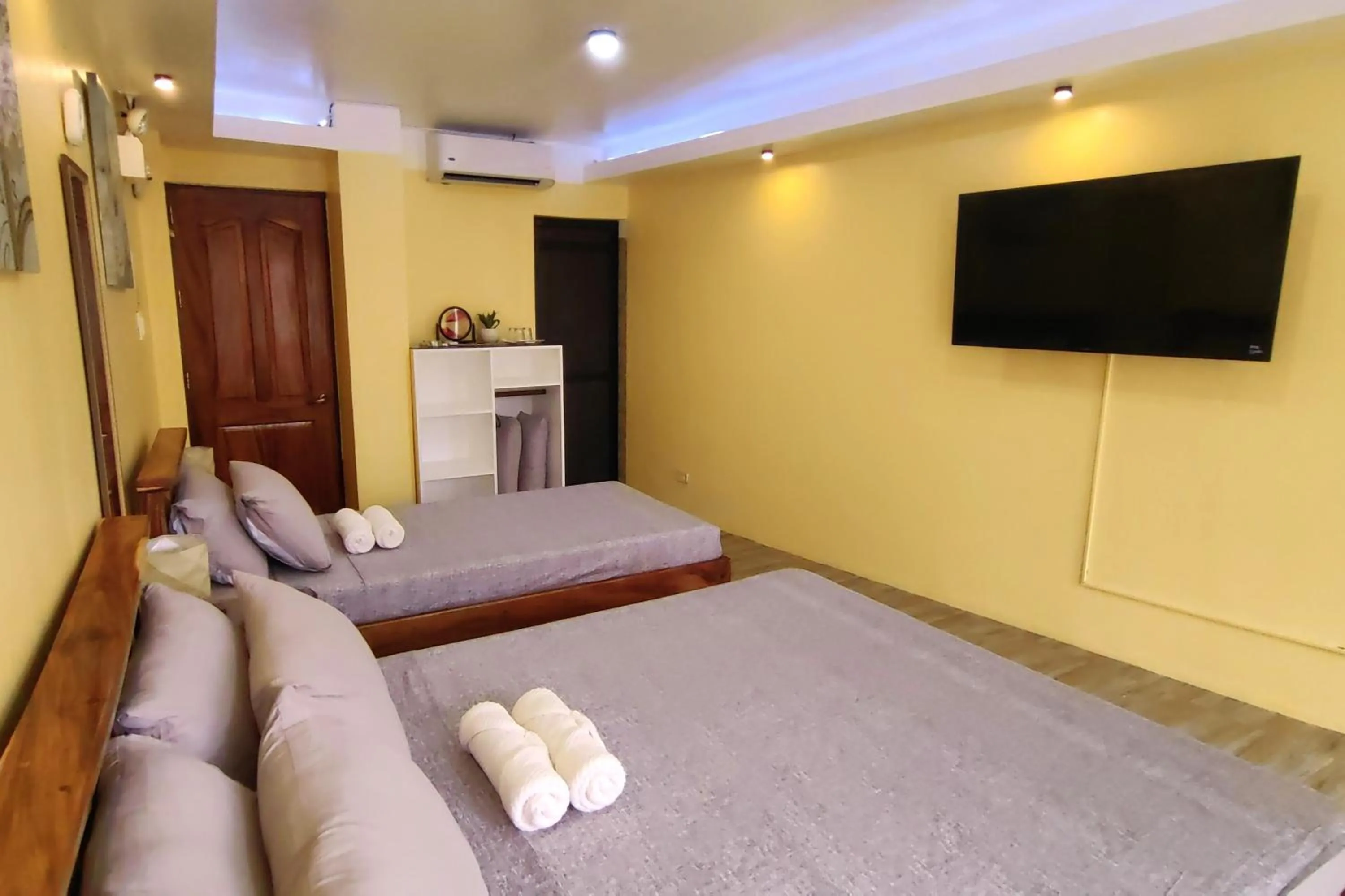 Bed in Inn Ka Kay Mame near SM City Puerto Princesa