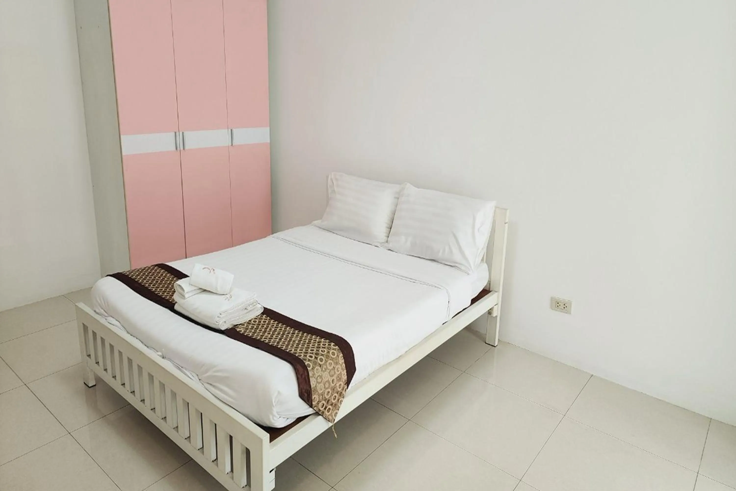 Bed in Zenith Life Hotel