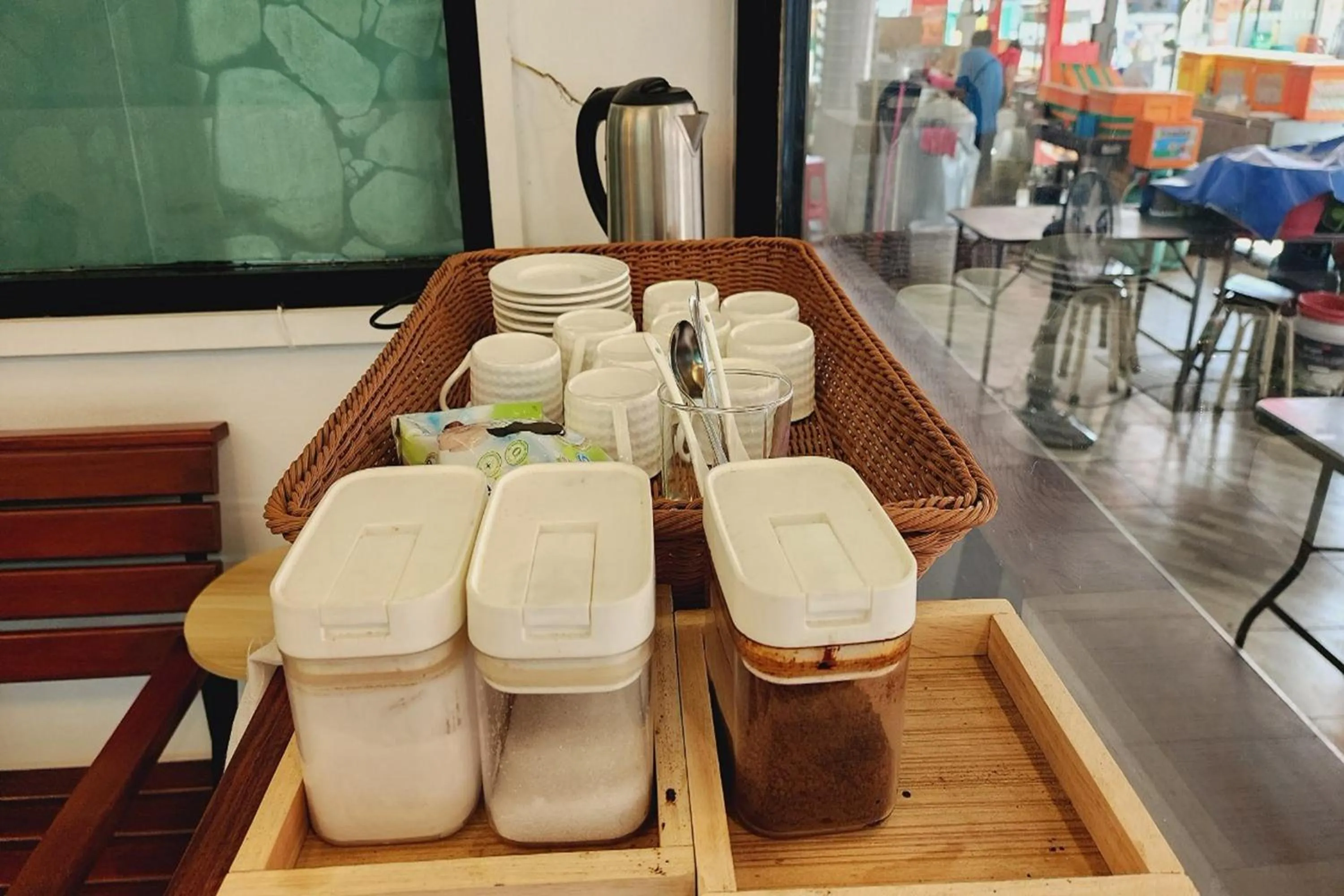 Coffee/tea facilities in Zenith Life Hotel