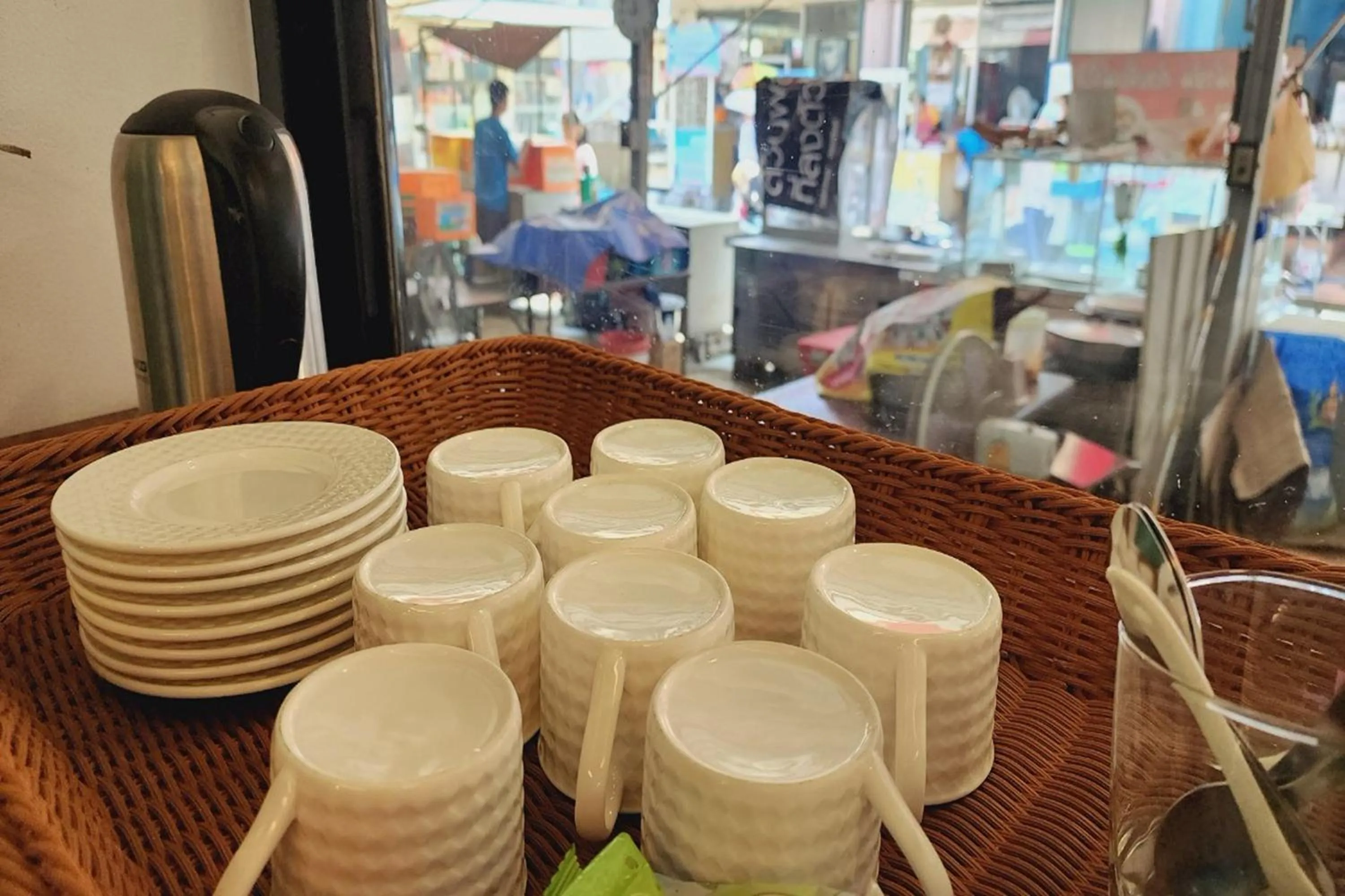 Coffee/tea facilities in Zenith Life Hotel