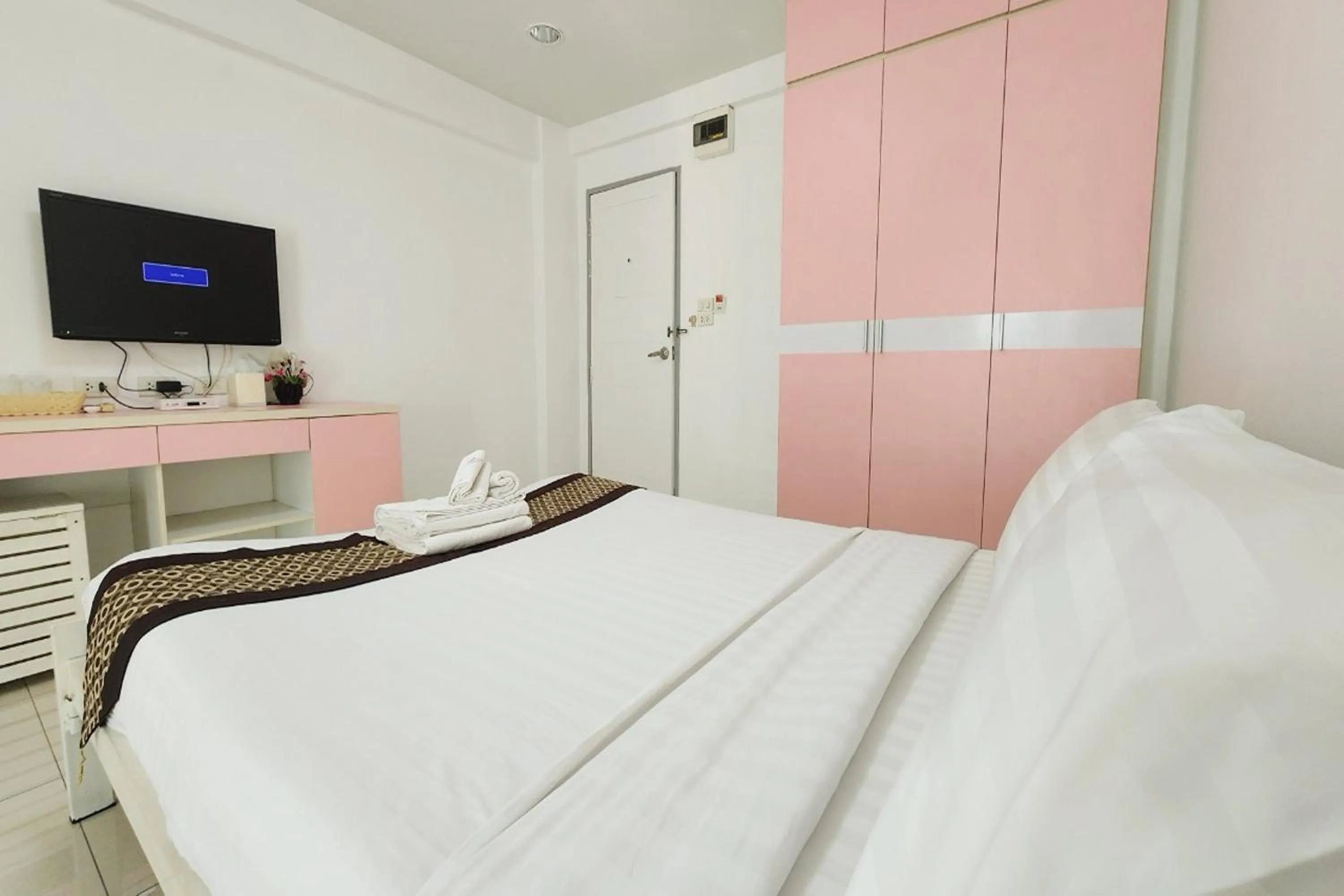 Bed in Zenith Life Hotel