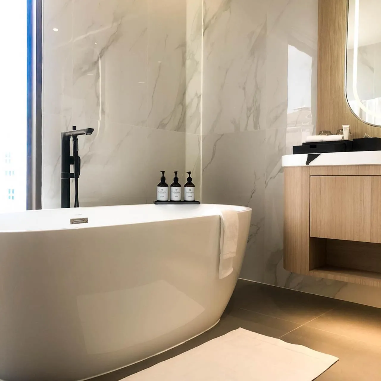 Bath in Samsara Hotel Pattaya