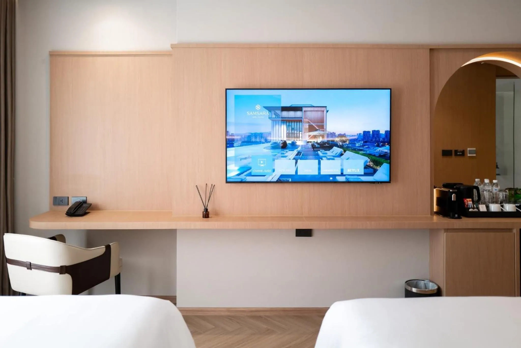 TV and multimedia, Bed in Samsara Hotel Pattaya