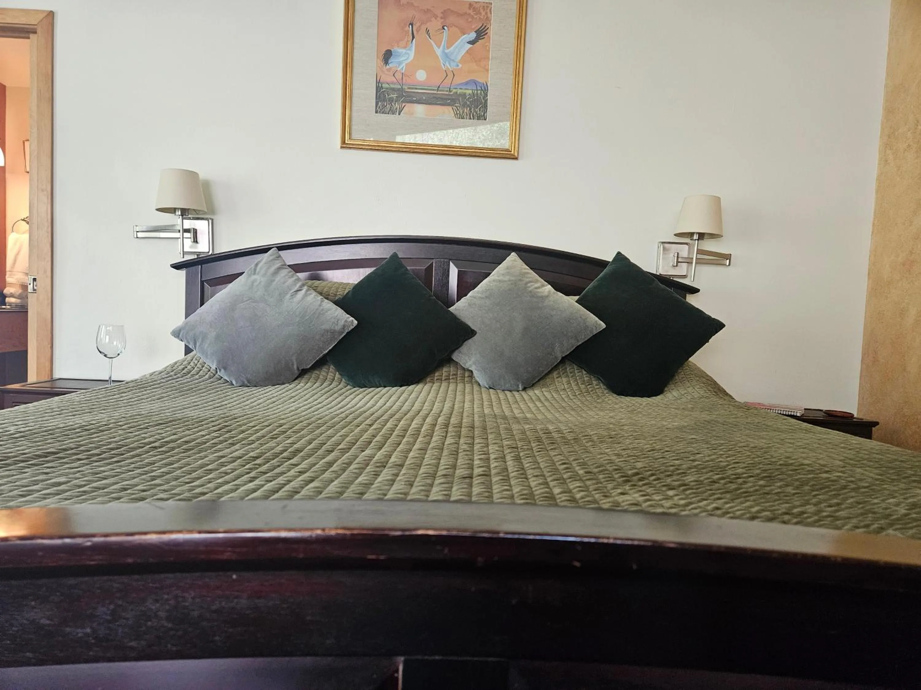 Bed in Blue Mountain Bed and Breakfast