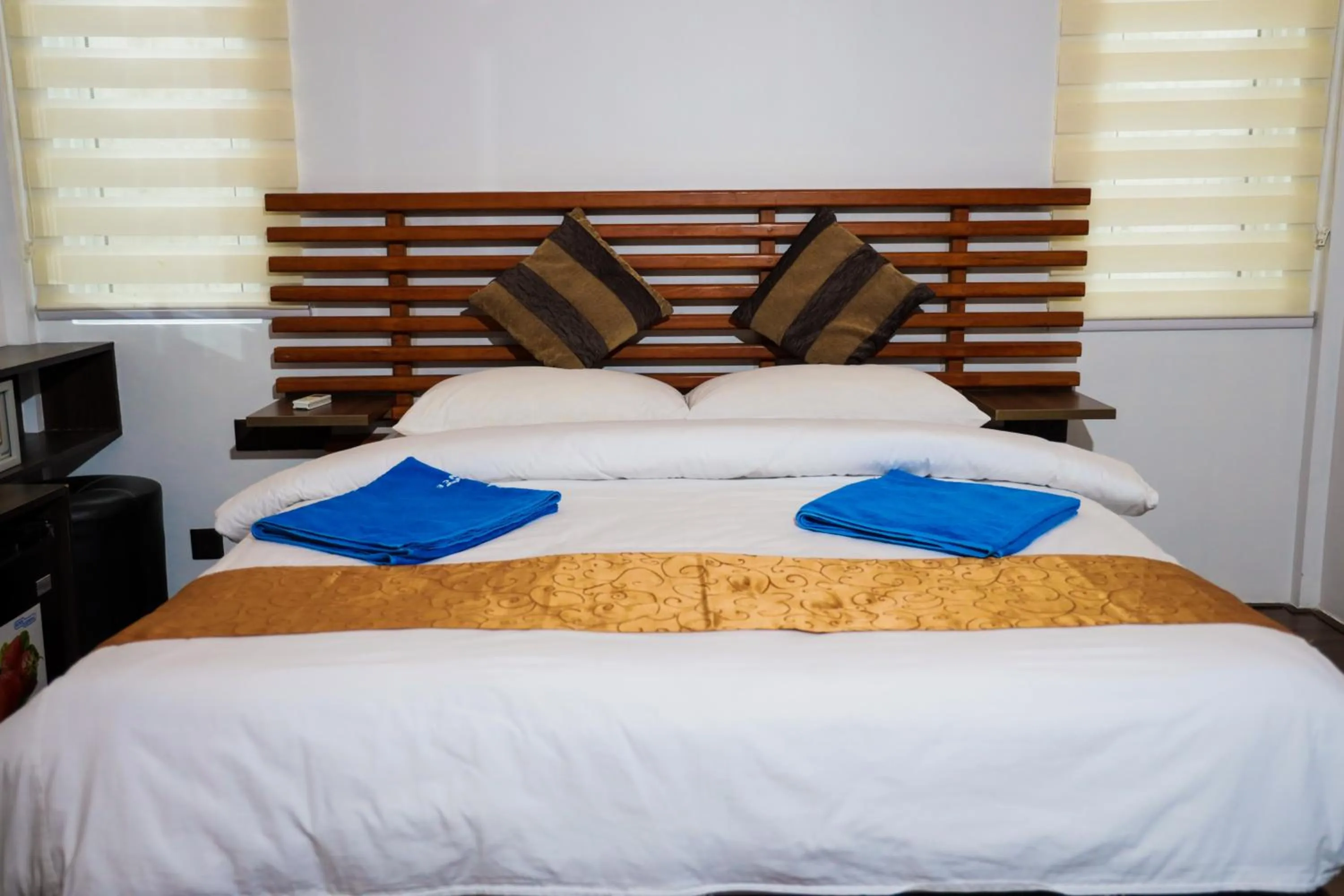 Bed in Palm Residence