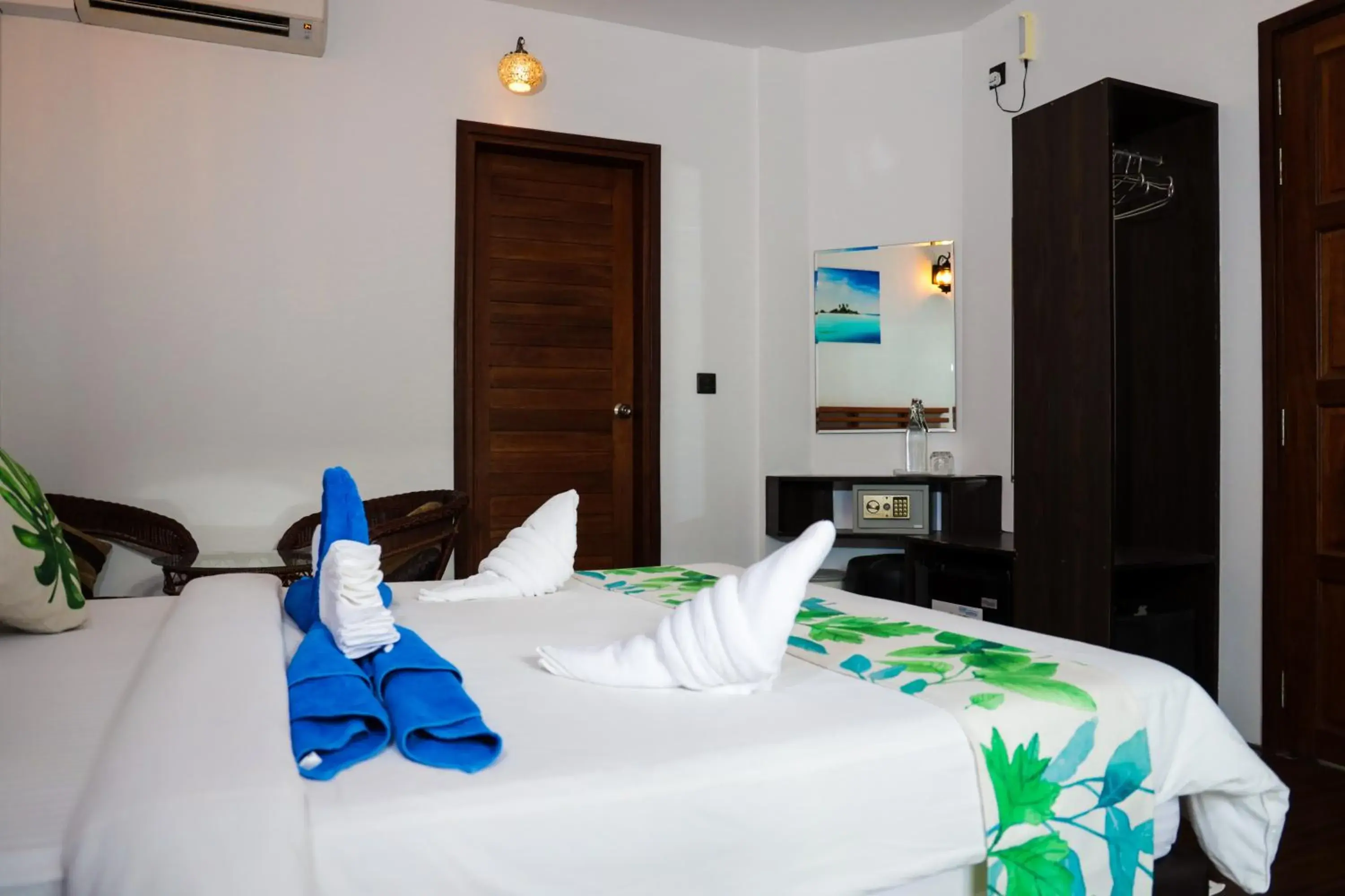 Superior Queen Room - single occupancy in Palm Residence Superior Queen Room - single occupancy in Palm Residence