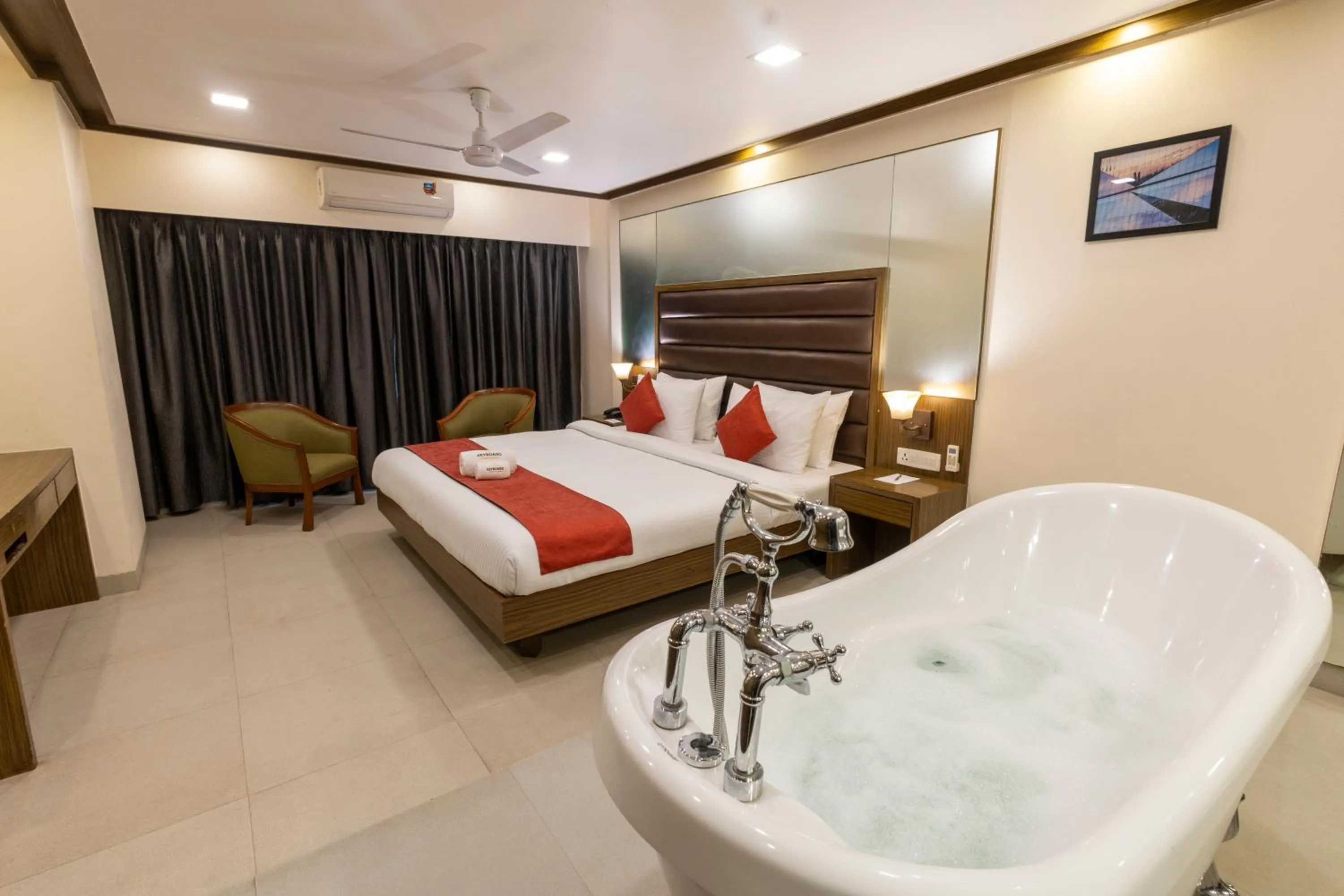 Photo of the whole room, Bed in The Metropole by Keyboard Hotels