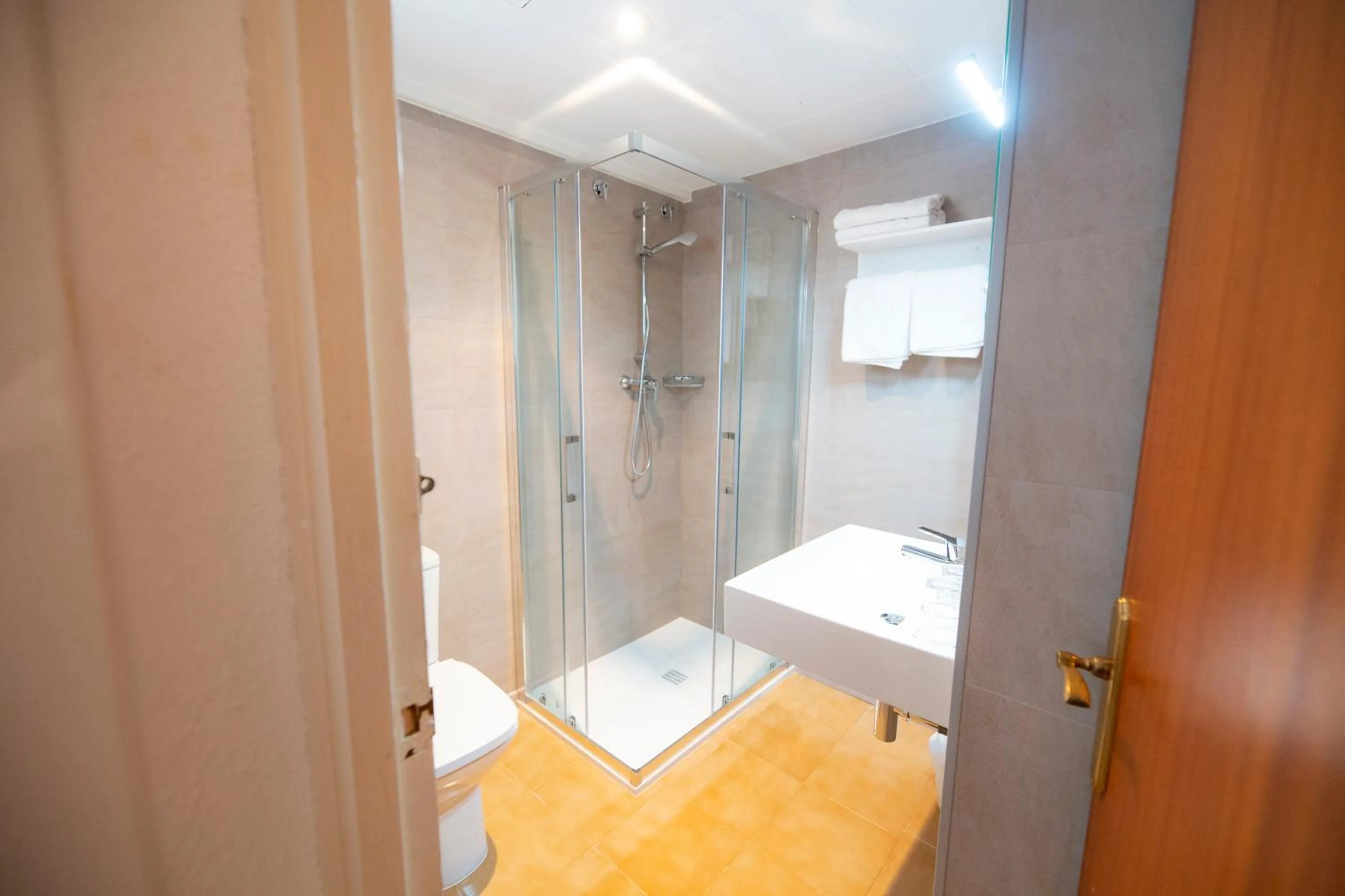 Bathroom in Hotel Risech