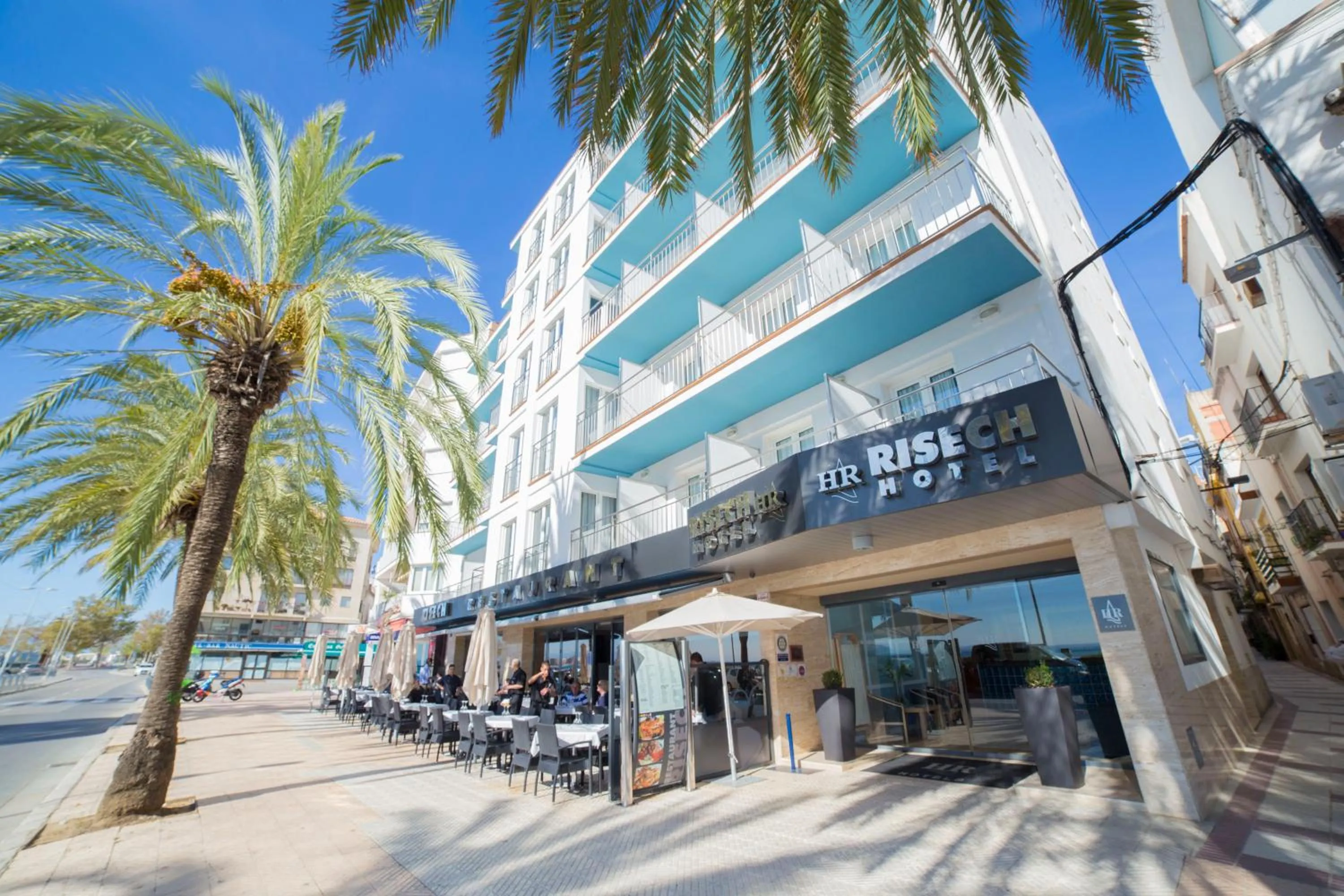 Facade/entrance in Hotel Risech
