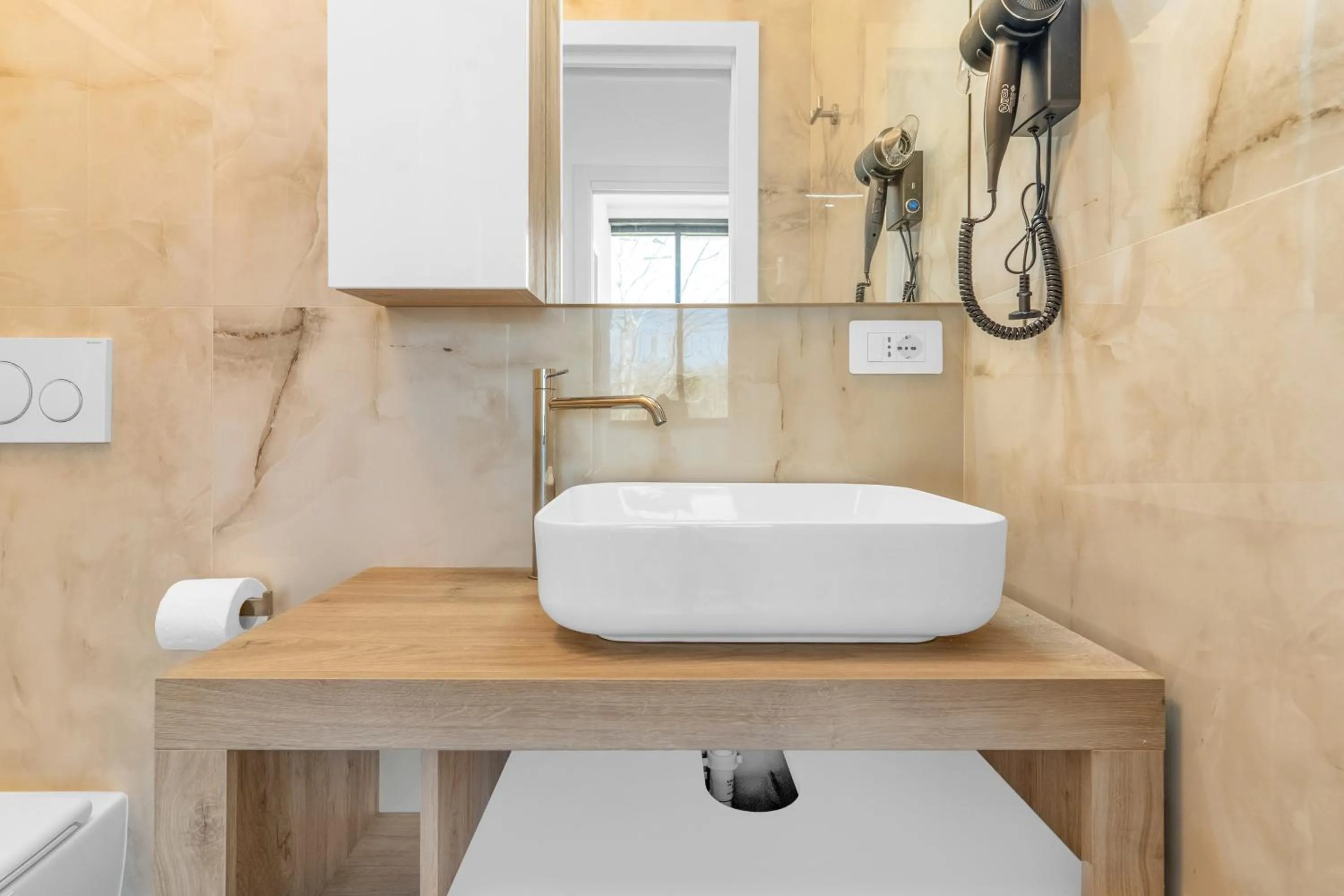 Bathroom in Ponale Suites Foresteria Lombarda