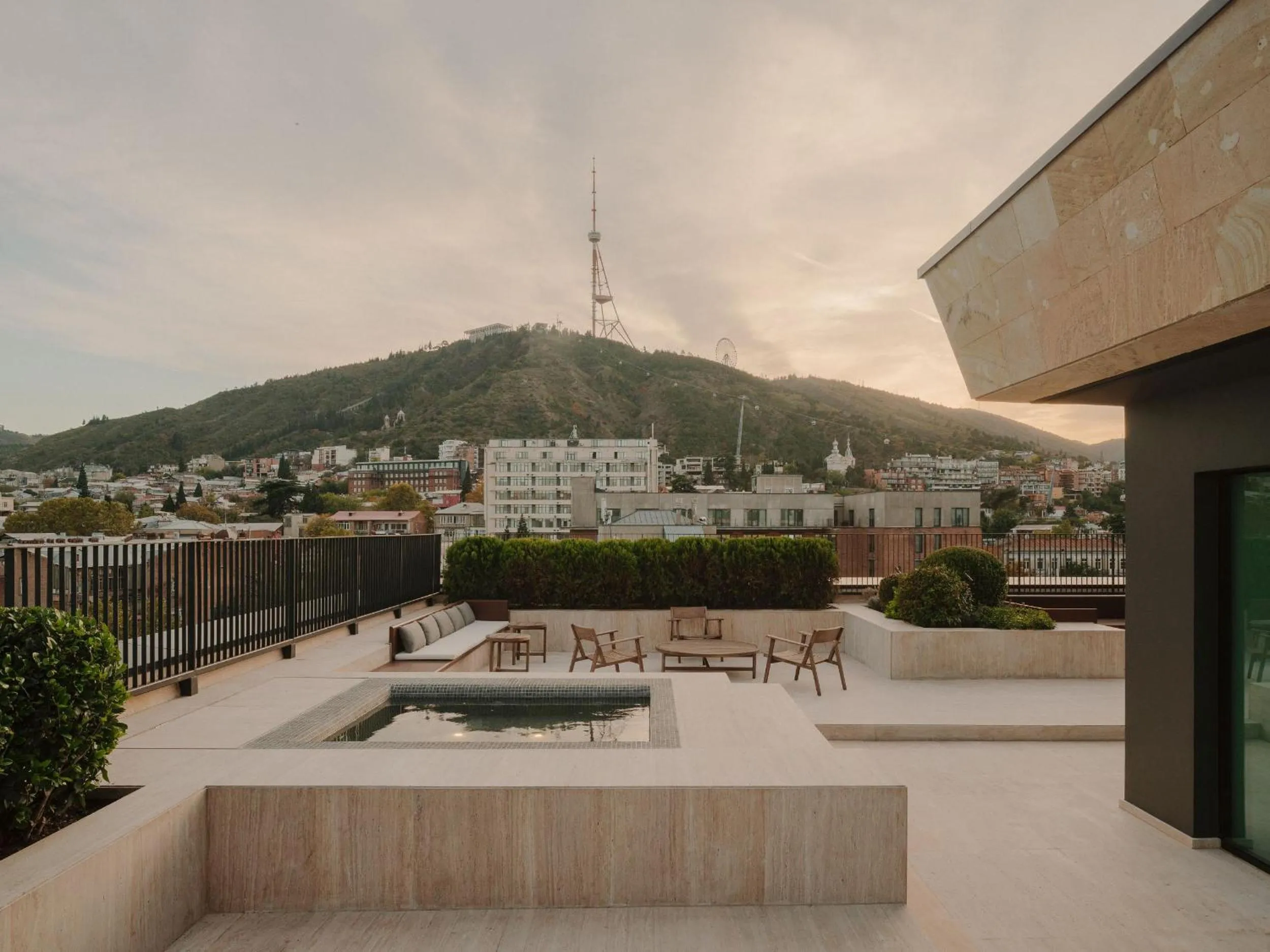 Day in The Telegraph Hotel - The Leading Hotels of the World