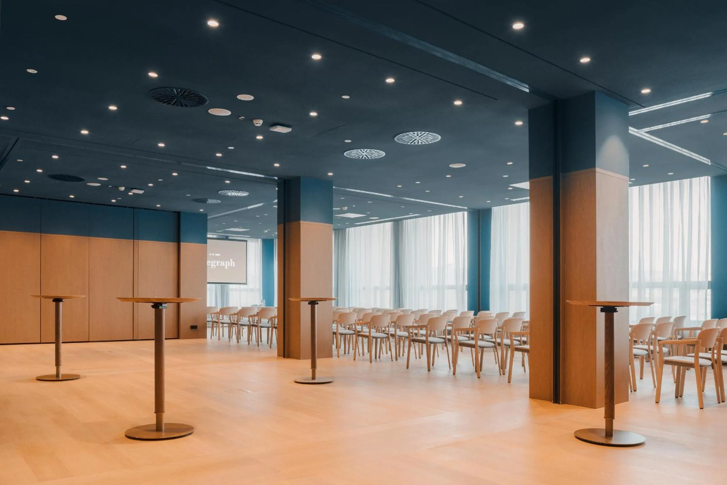 Lounge or bar in The Telegraph Hotel - The Leading Hotels of the World