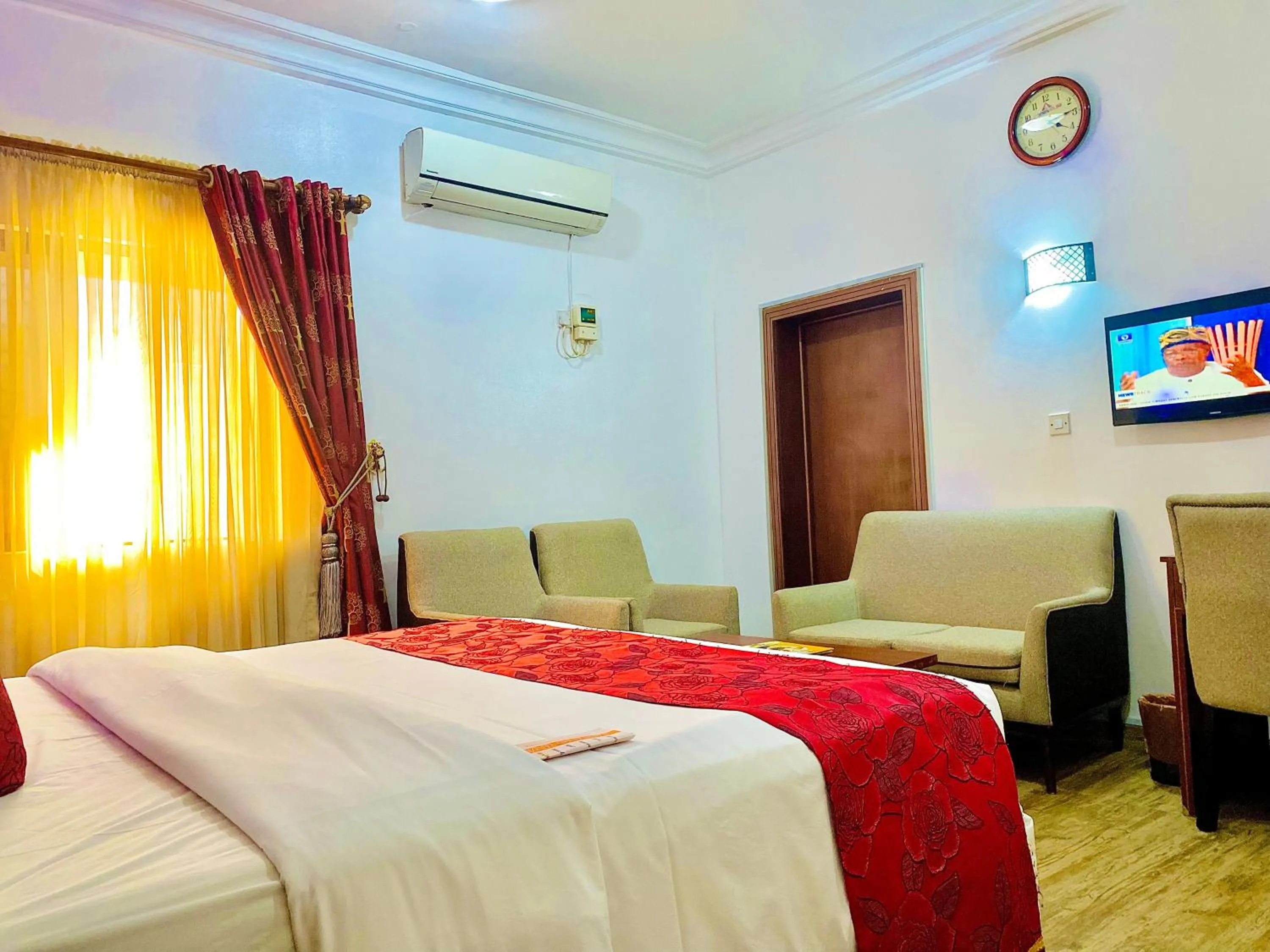 Bed in Reiz Continental Hotel, Abuja