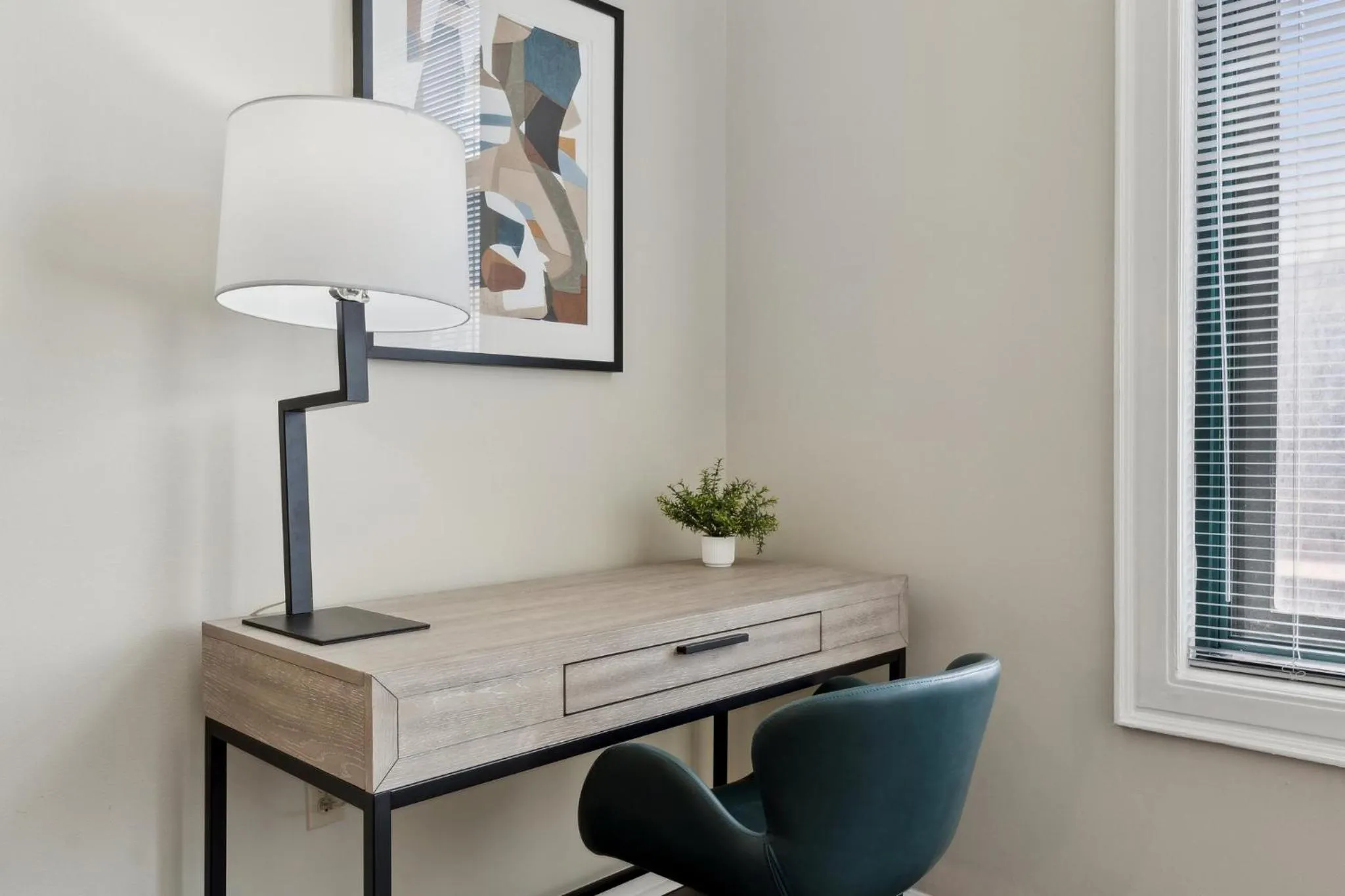 Seating area in Placemakr Downtown Pittsburgh at The Pennsylvanian