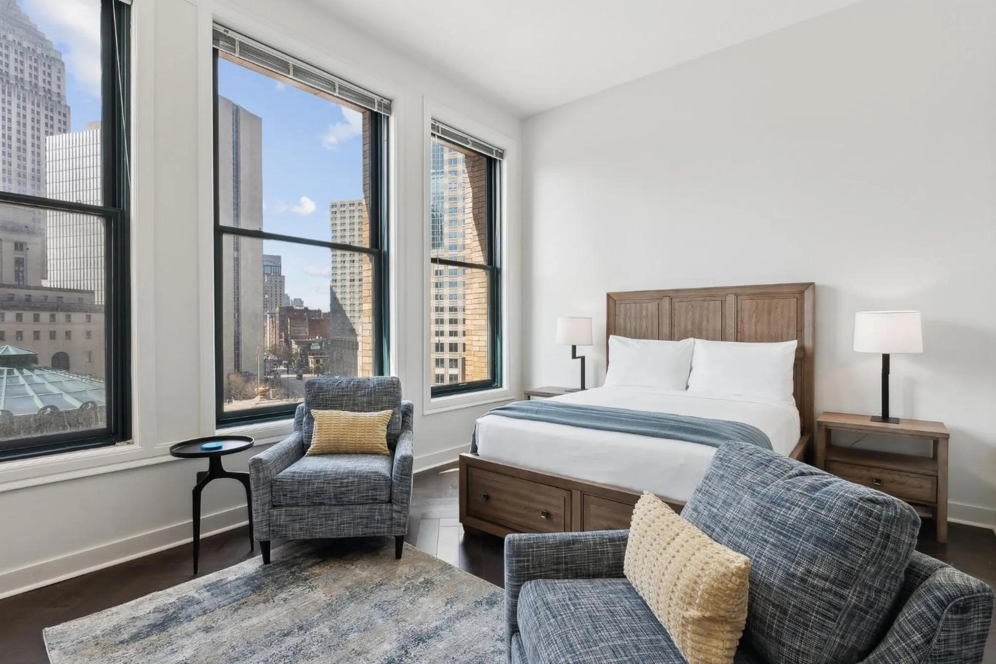 Photo of the whole room, Bed in Placemakr Downtown Pittsburgh at The Pennsylvanian