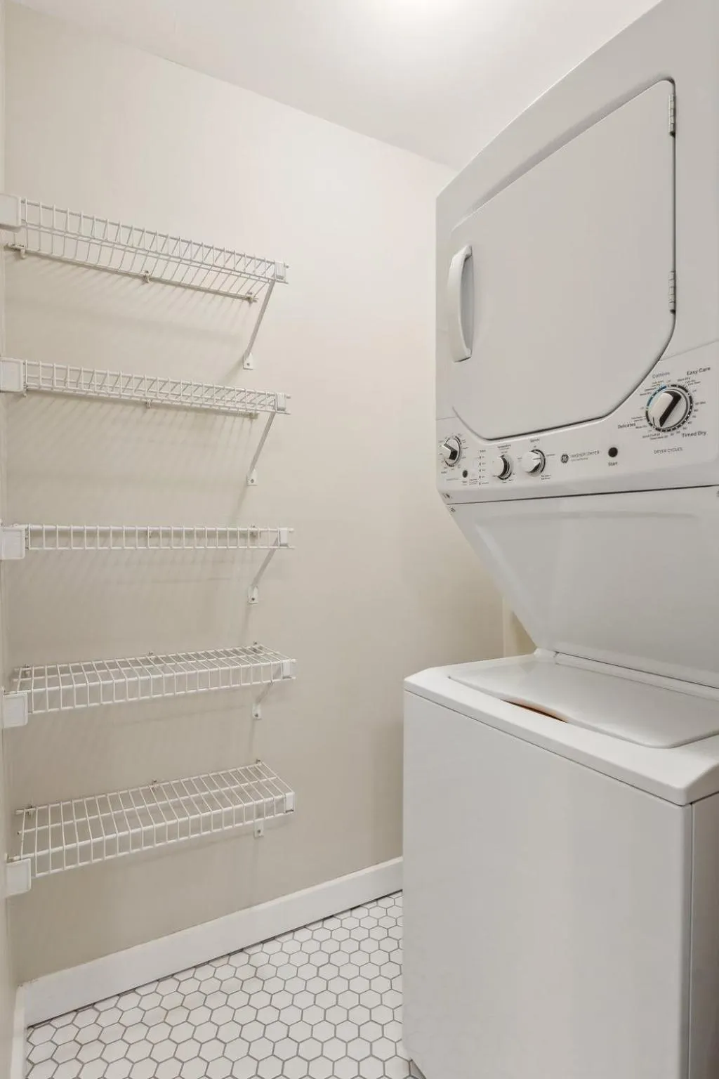 washing machine in Placemakr Downtown Pittsburgh at The Pennsylvanian