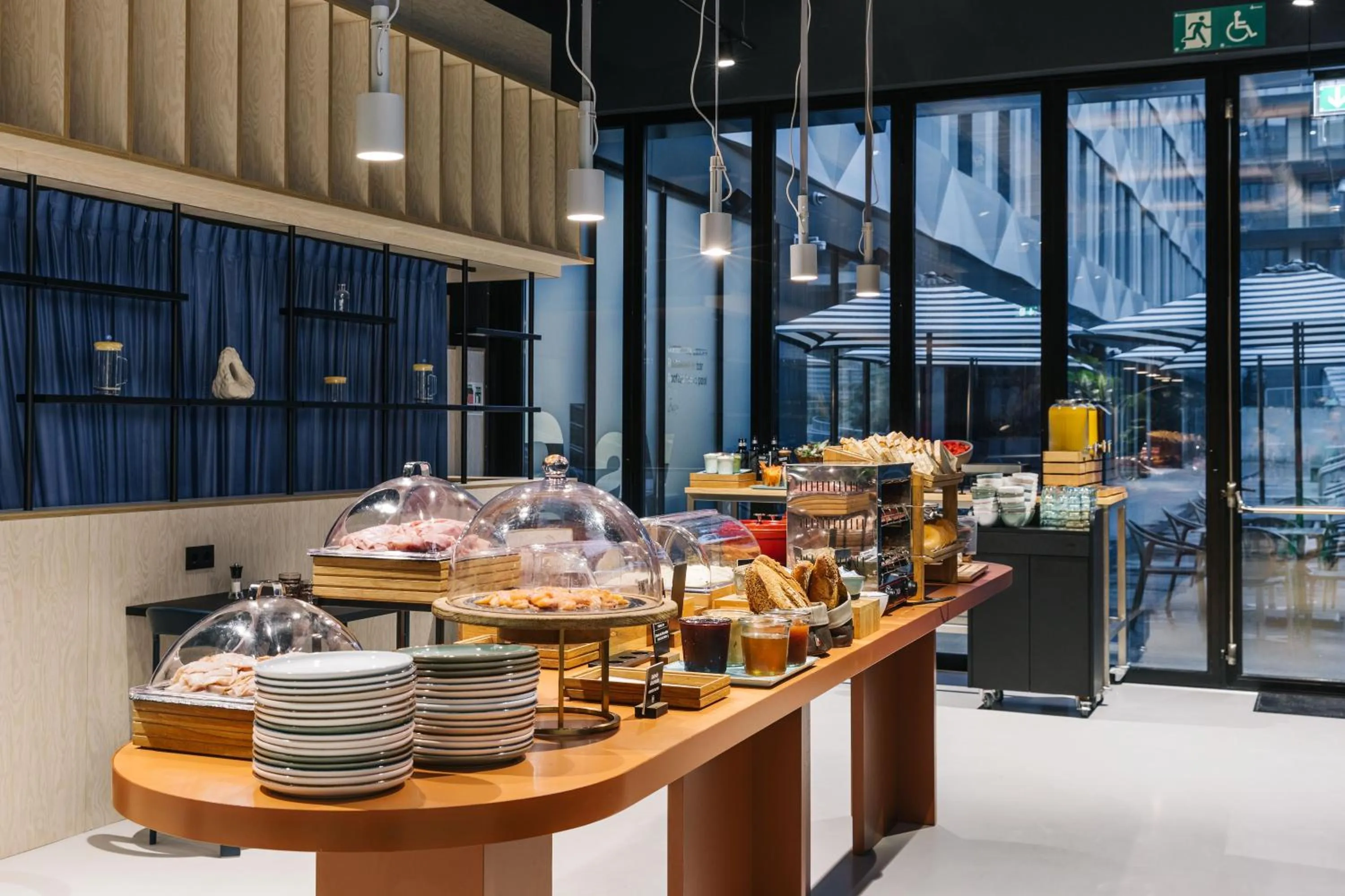 Food and drinks in The Social Hub San Sebastian Extended Stay